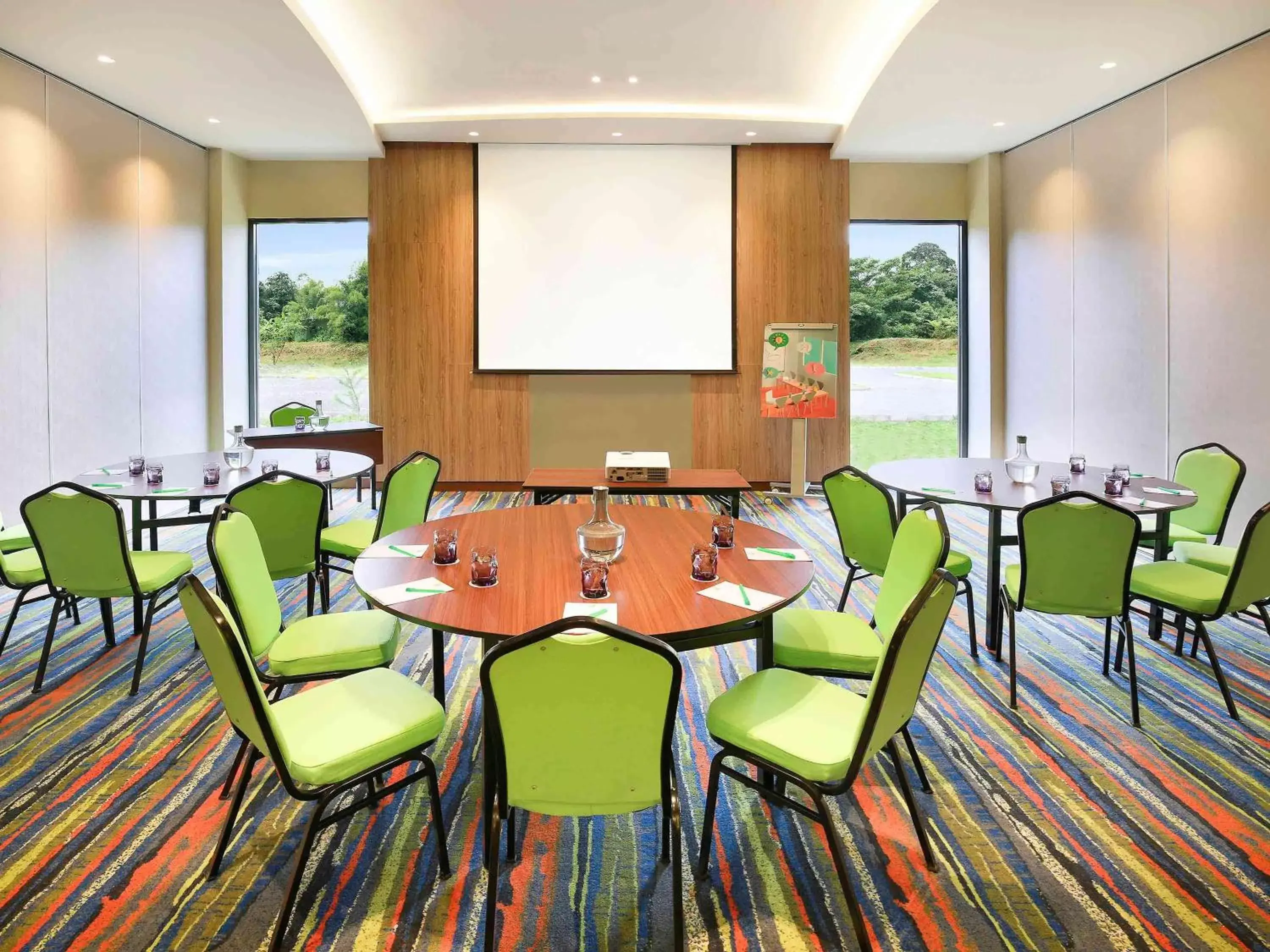 Meeting/conference room in Ibis Styles Bogor Raya