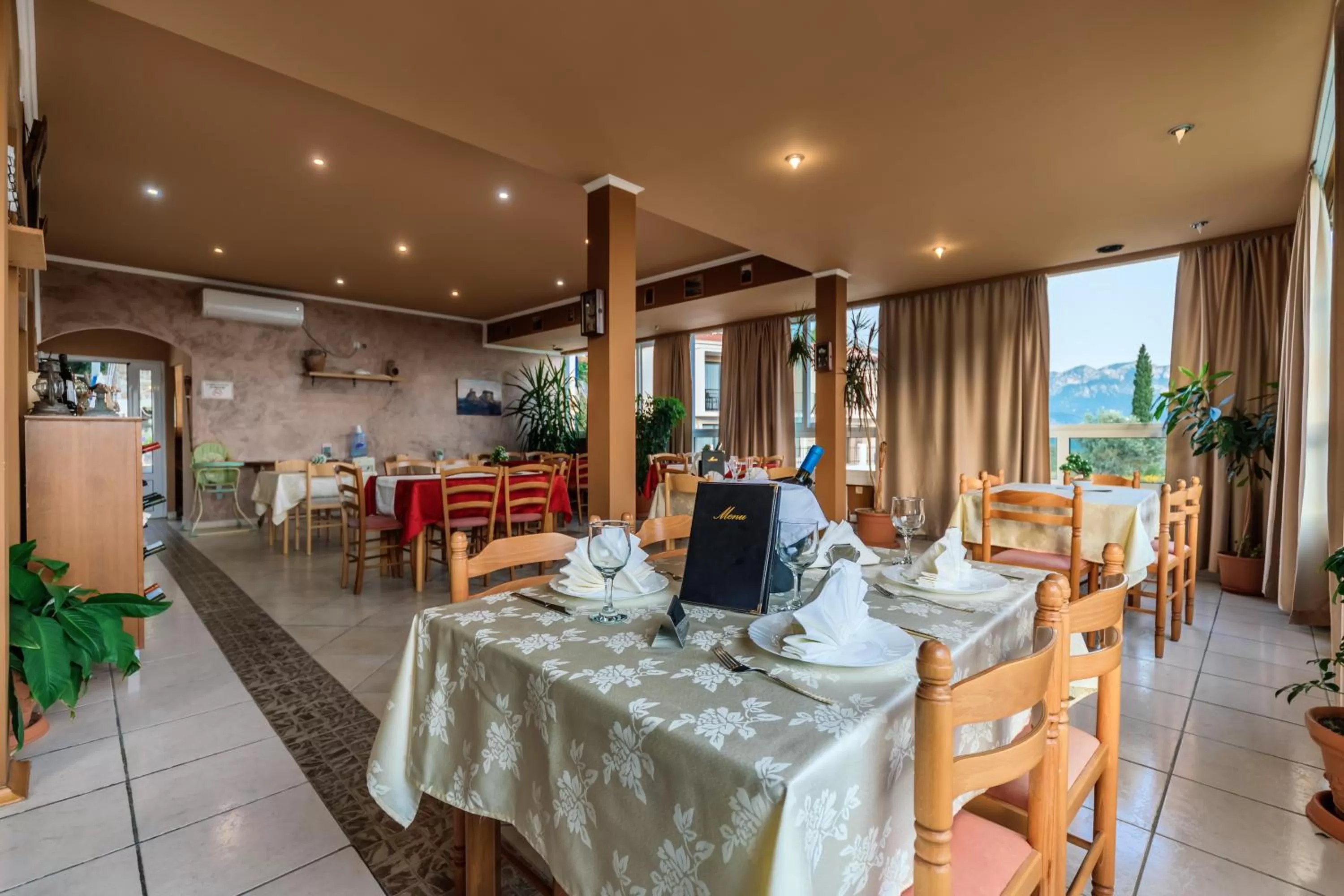 Restaurant/places to eat in " Villa Kruna Lux "