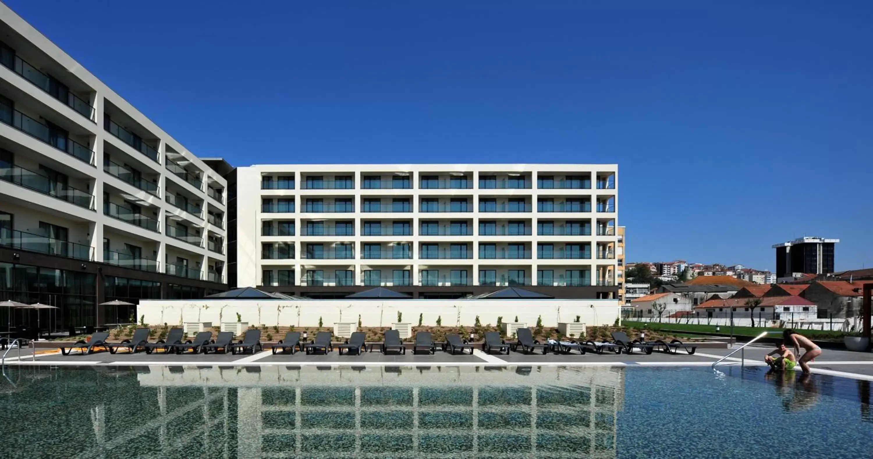 Facade/entrance, Property Building in Vila Gale Coimbra