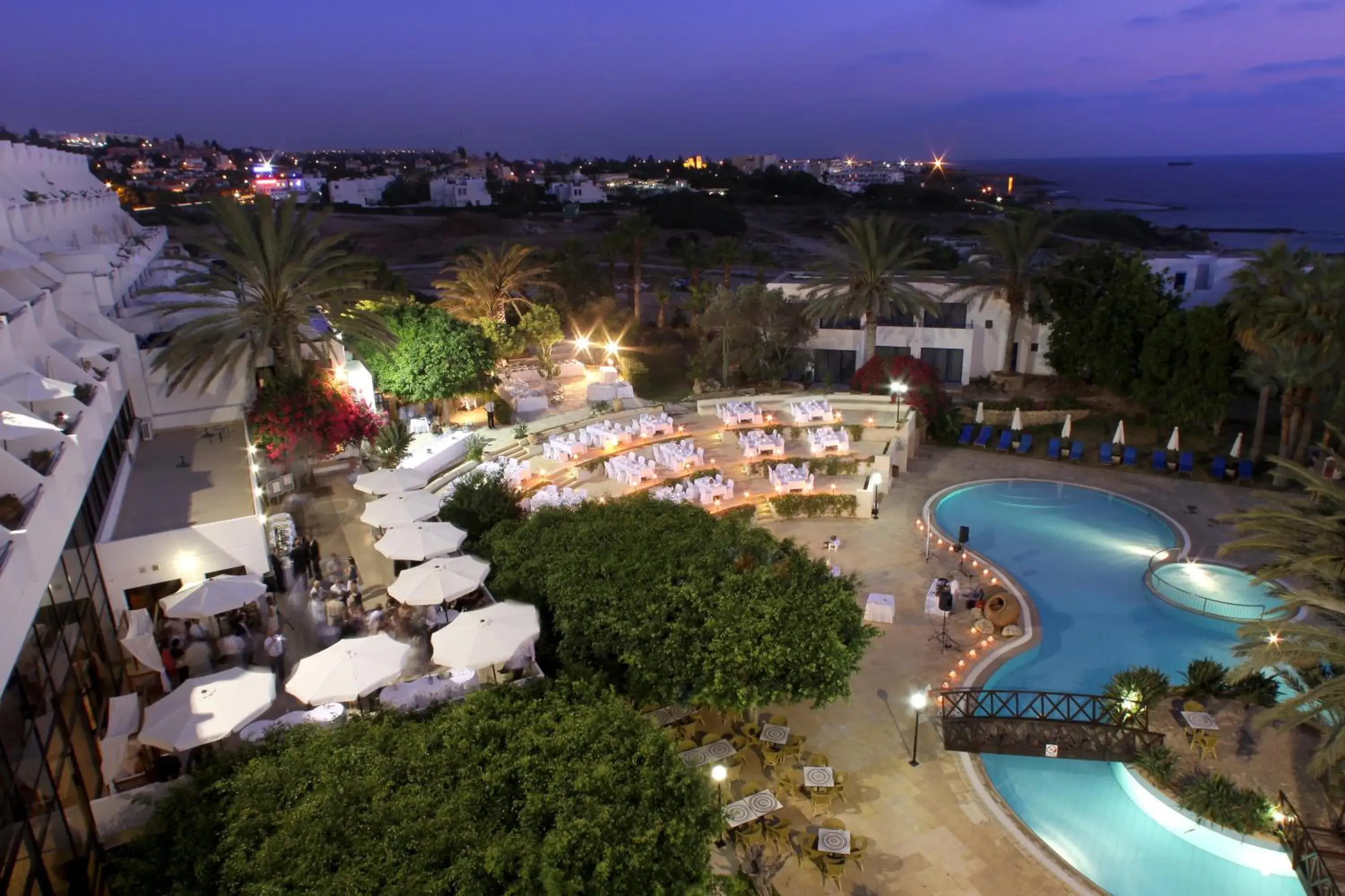 Banquet/Function facilities, Pool View in Azia Resort & Spa