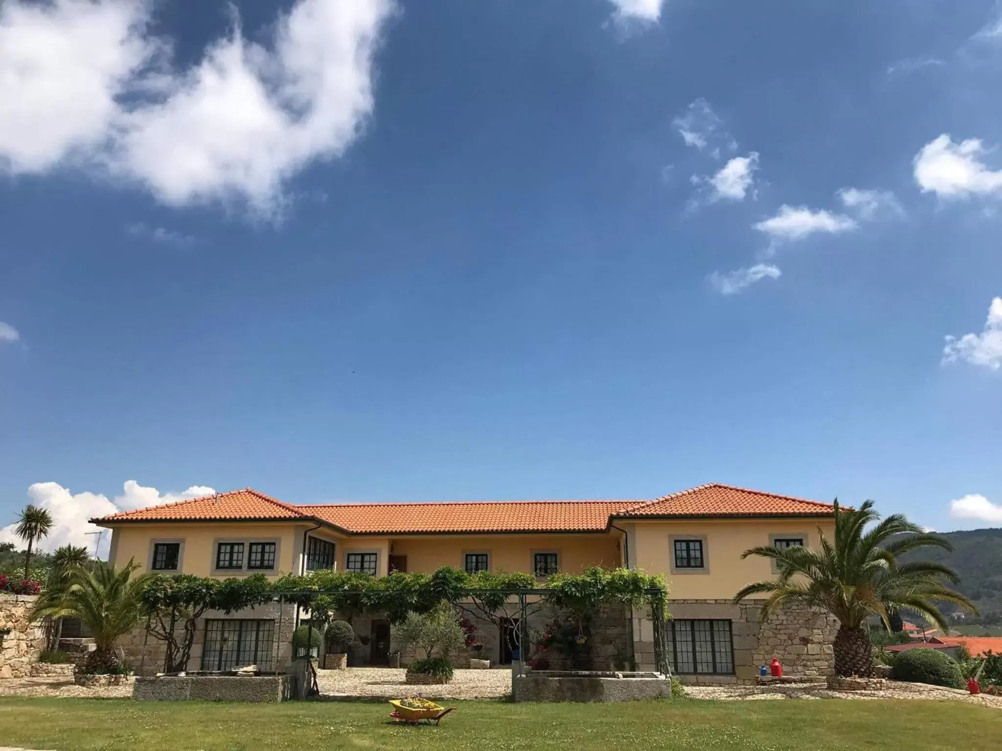 Property Building in Quinta da Vinha Morta