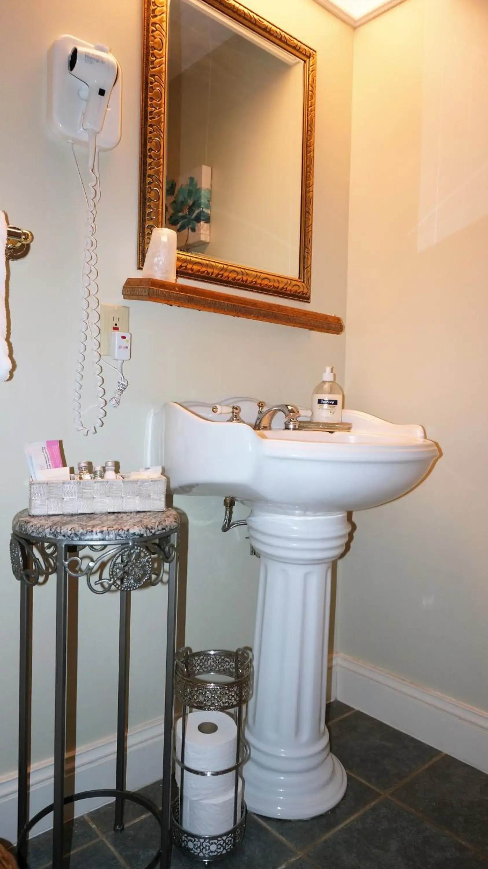 Bathroom in Inn on the Harbour