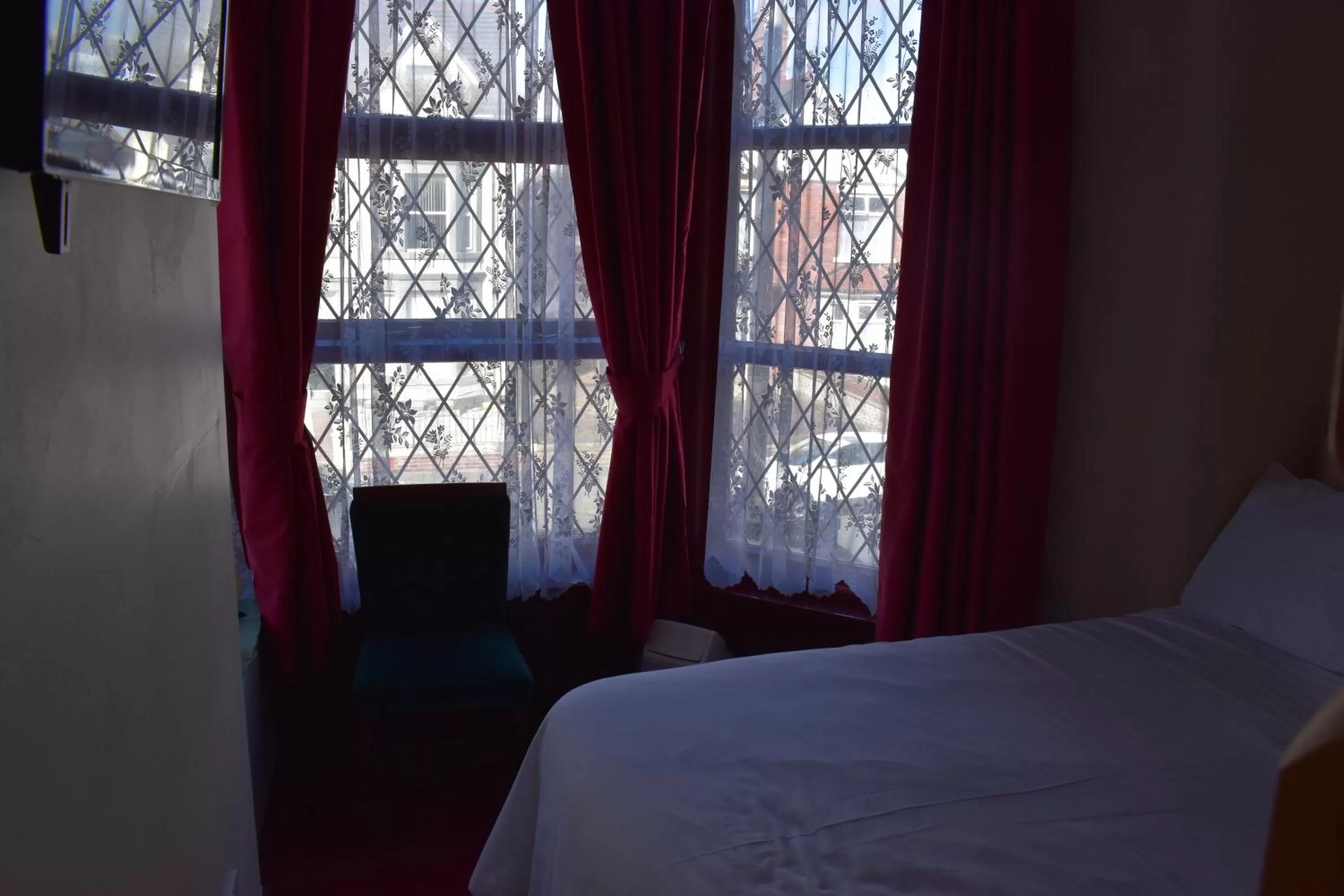 Bedroom, Bed in Lyndhurst Hotel