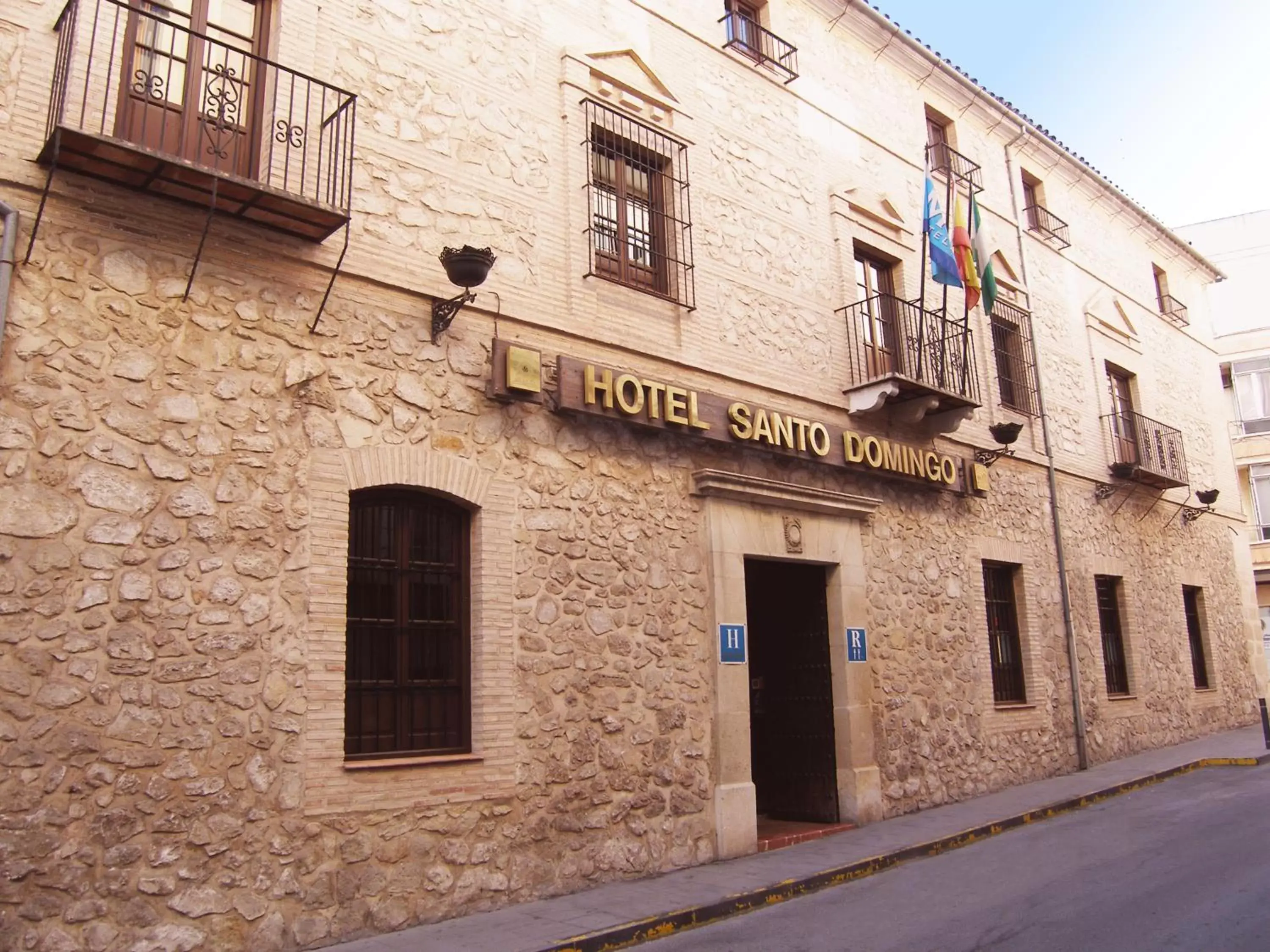 Facade/entrance, Property Building in Hotel Santo Domingo Lucena