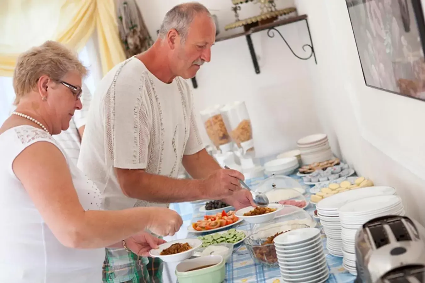 Continental breakfast in Citrus Tree Gardens