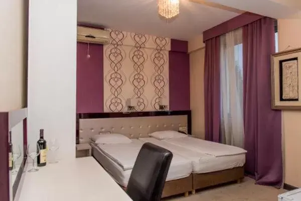 Bed in Hotel Crnogorska Kuća Bed in Hotel Crnogorska Kuća