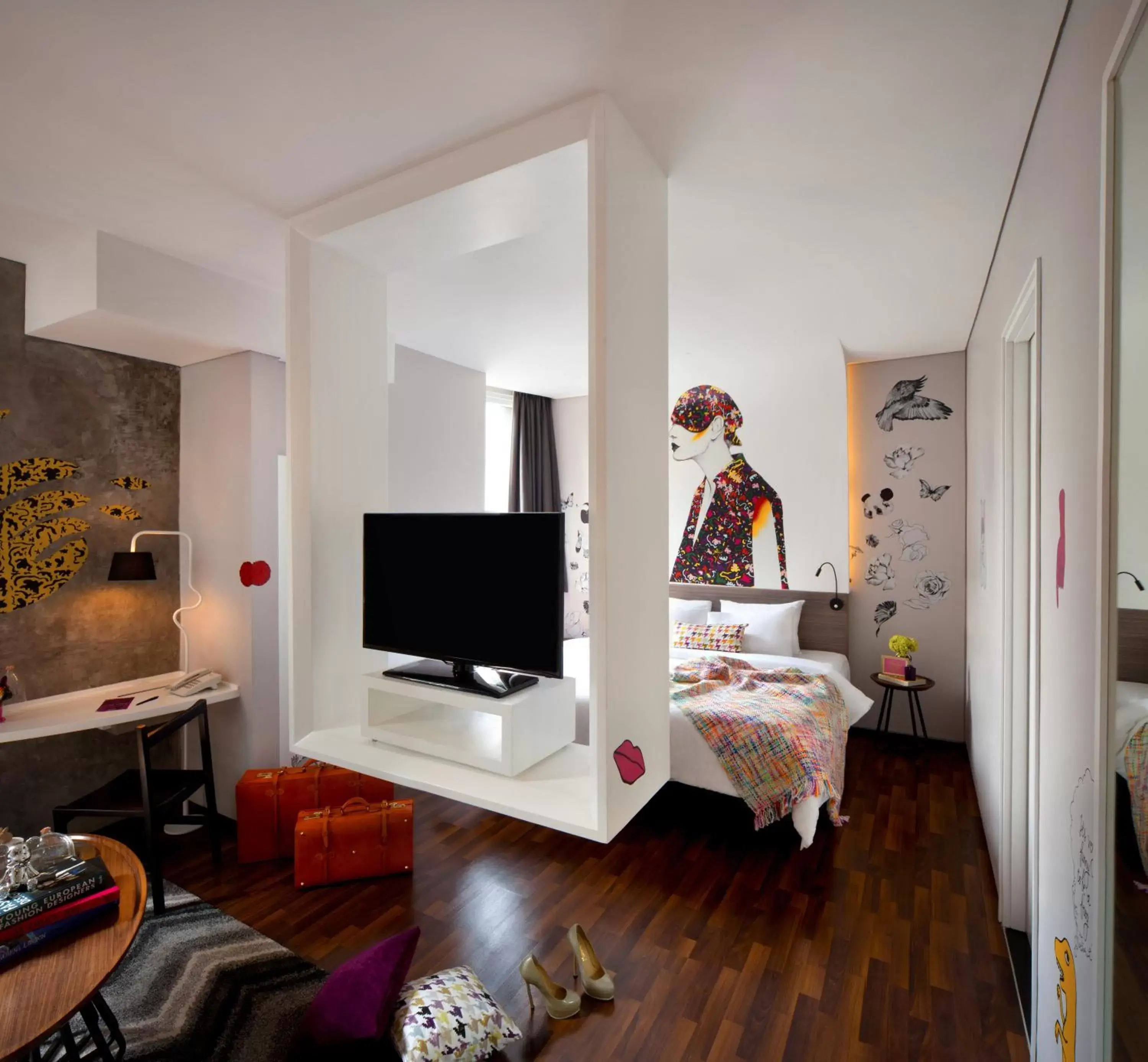 Bedroom, TV/Entertainment Center in ARTOTEL Thamrin Jakarta