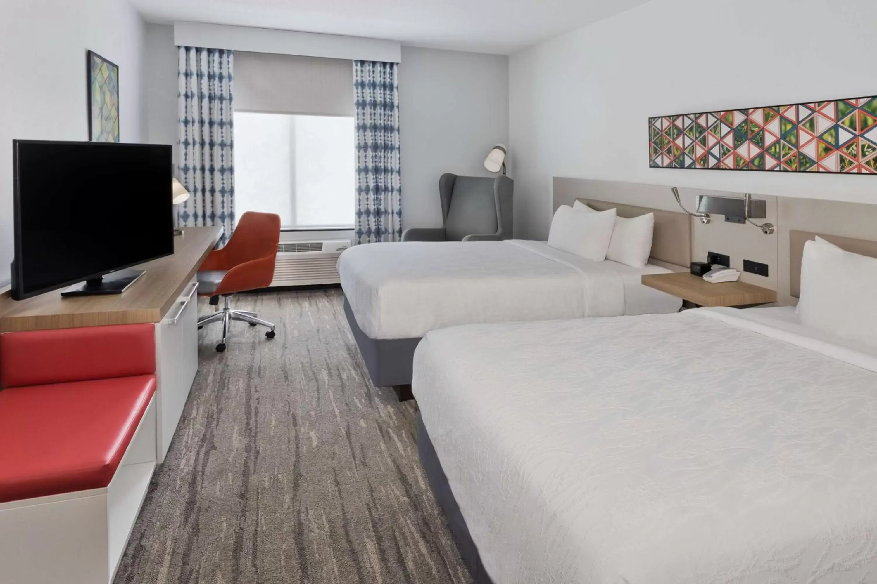 Bedroom, Bed in Hilton Garden Inn Birmingham/Lakeshore Drive