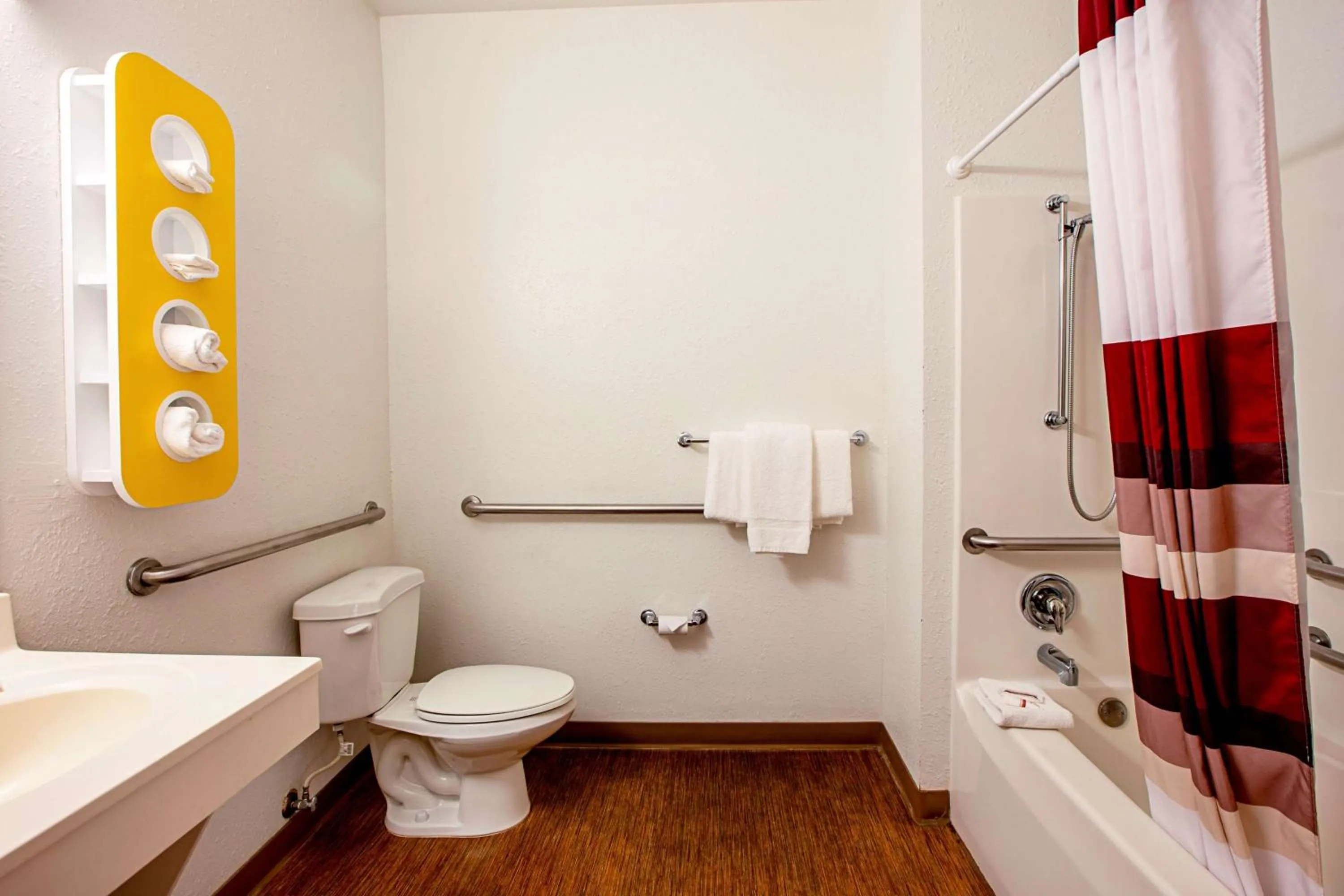 Bathroom in Seasons Inn Traverse City