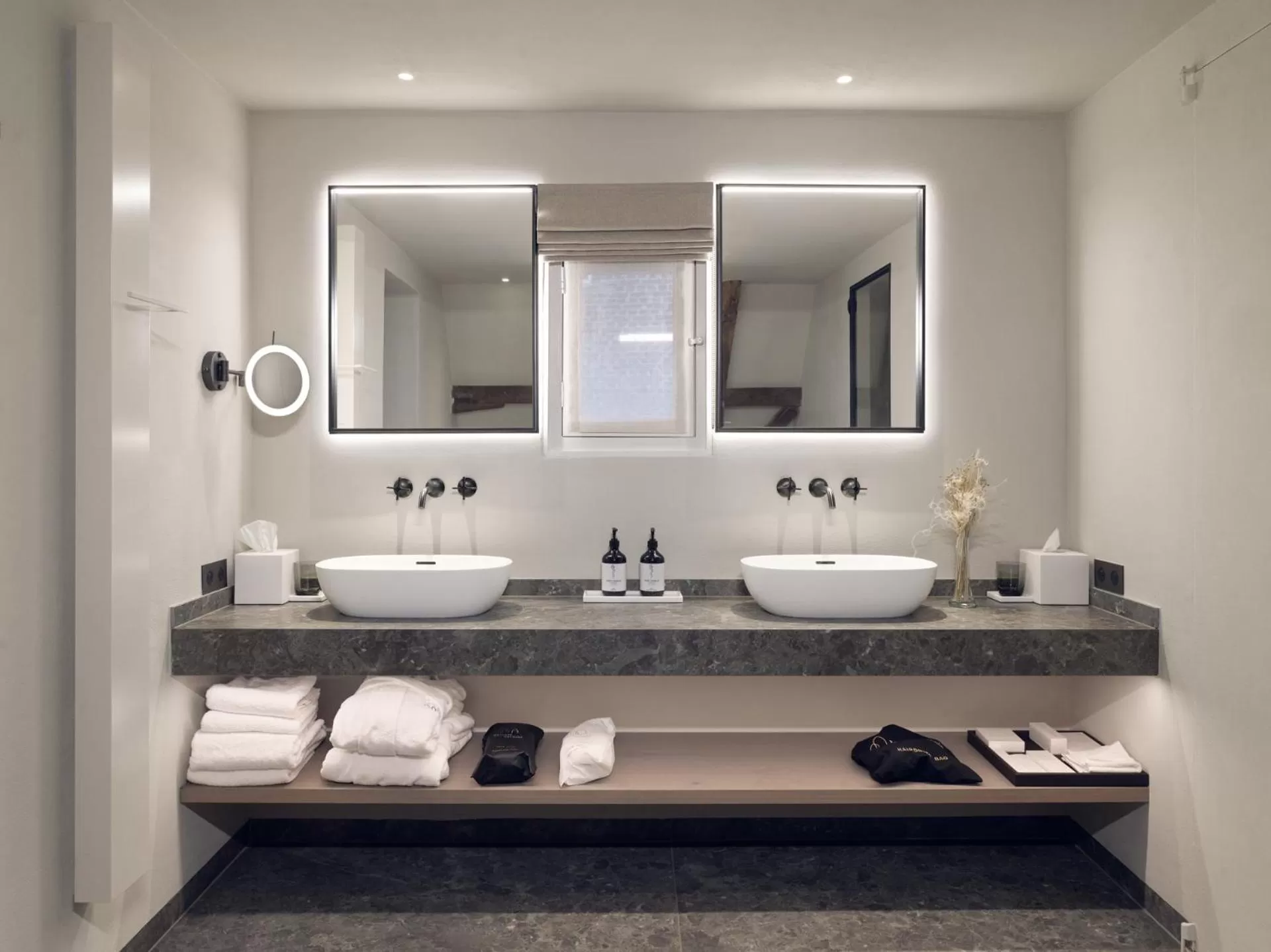 Bathroom in Botanic Sanctuary Antwerp - The Leading Hotels of the World