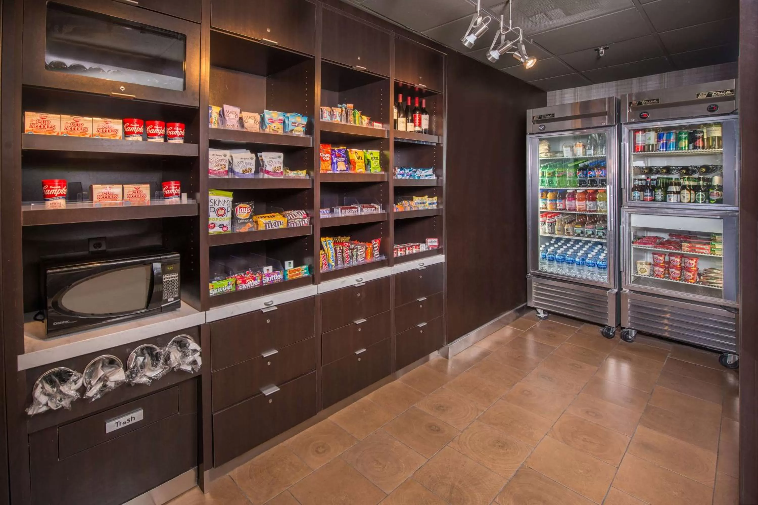 Property building in Sonesta Select Columbia