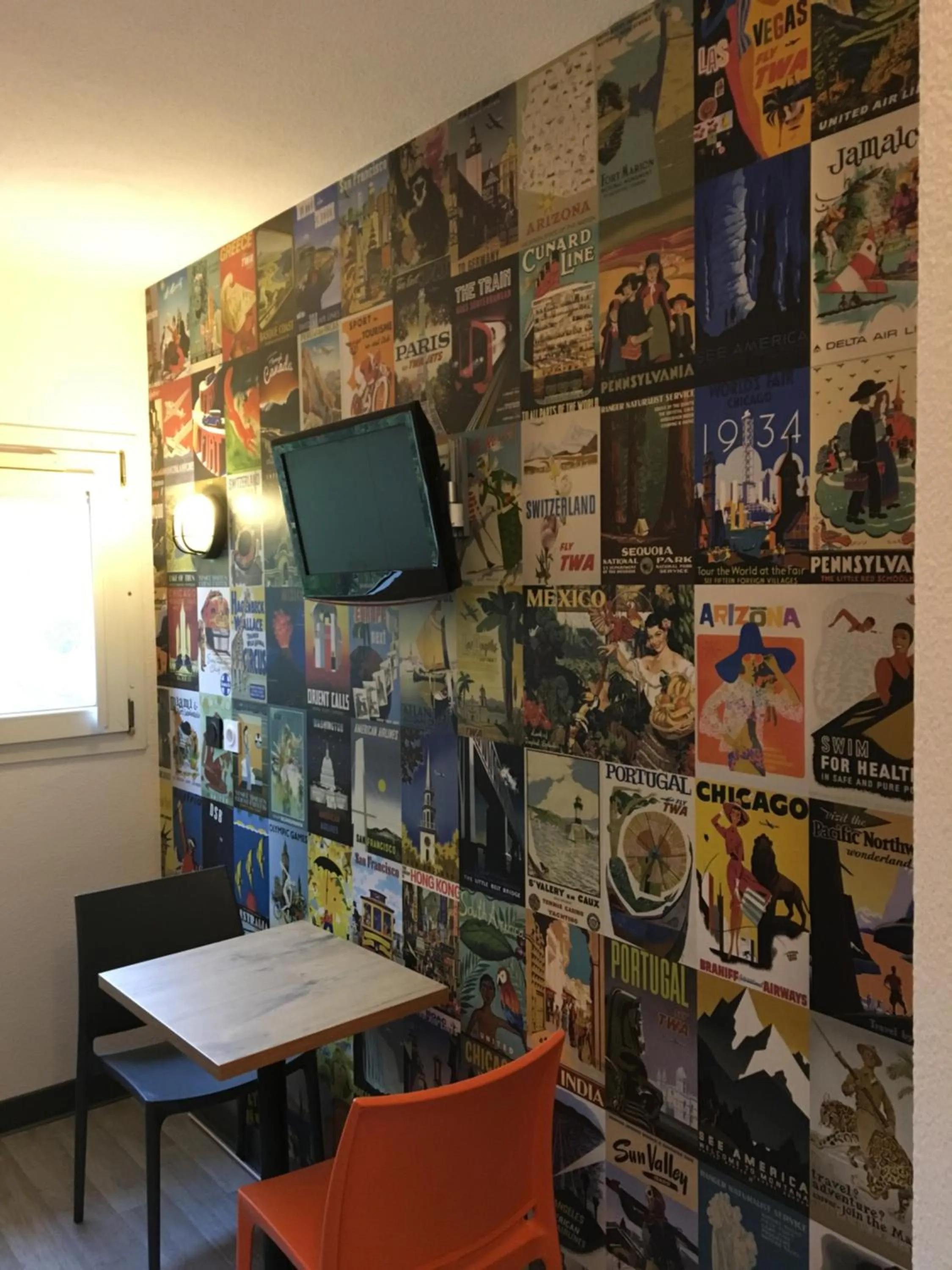 TV and multimedia in hôtel F1 Strasbourg Sud La Vigie