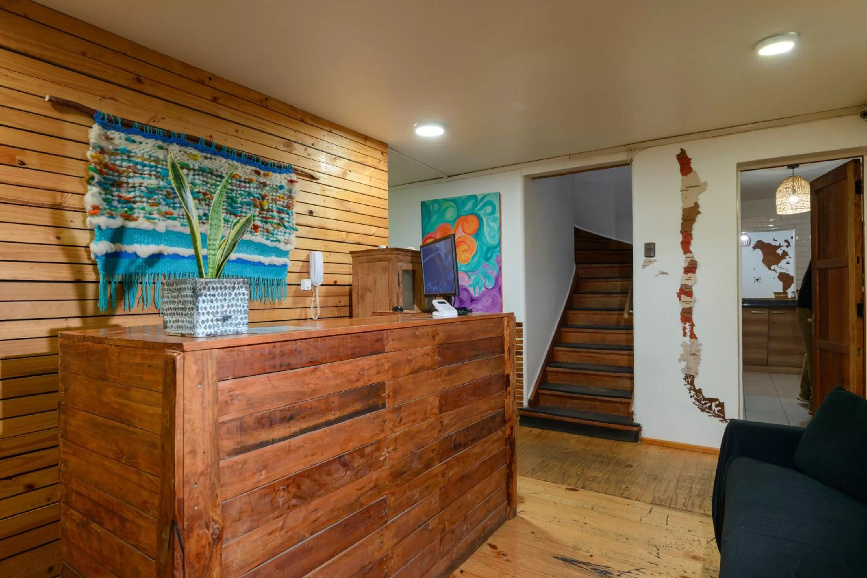 Lobby or reception in Verde Madera Hostel B&B