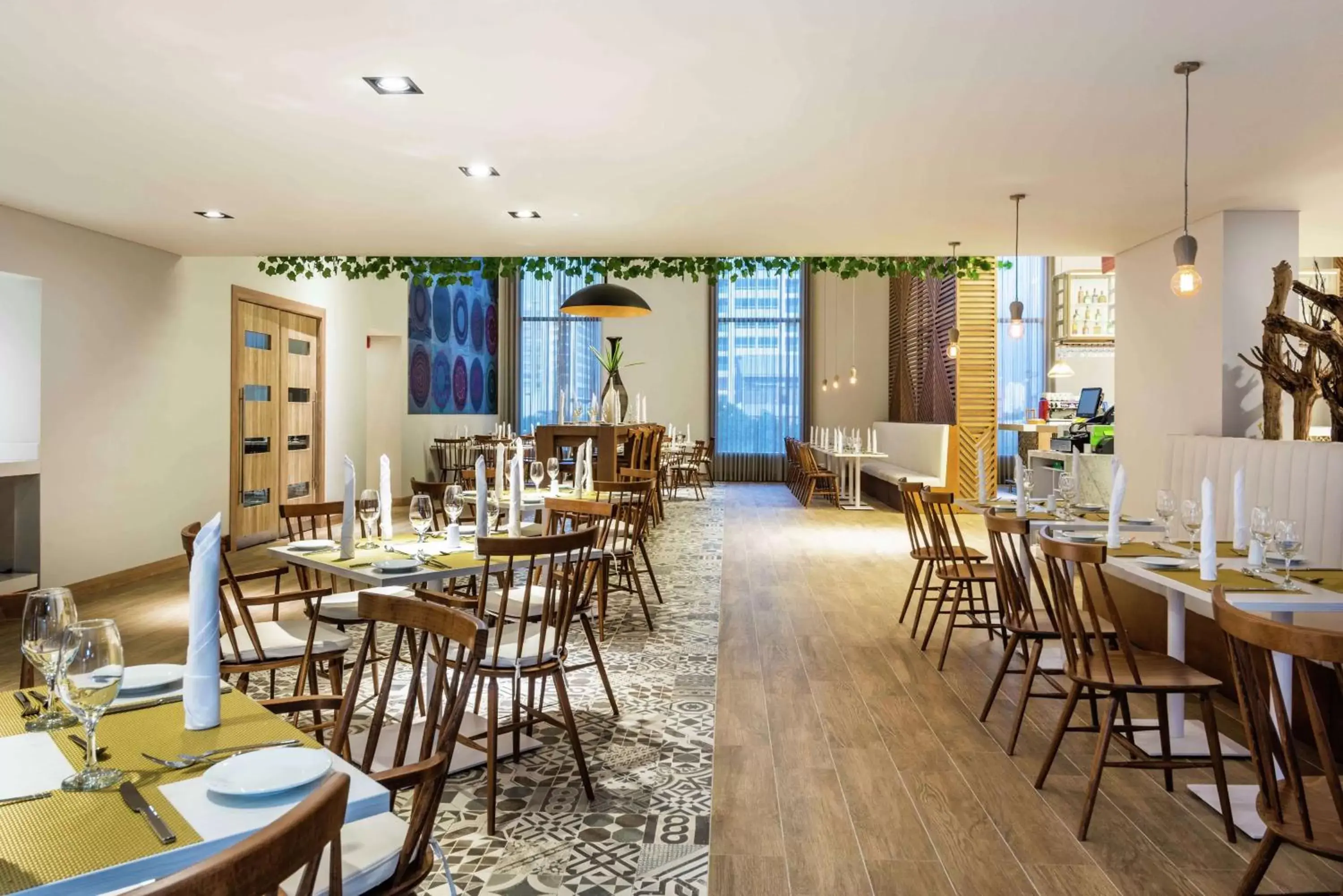 Dining area, Restaurant/Places to Eat in Hilton Garden Inn Santa Marta