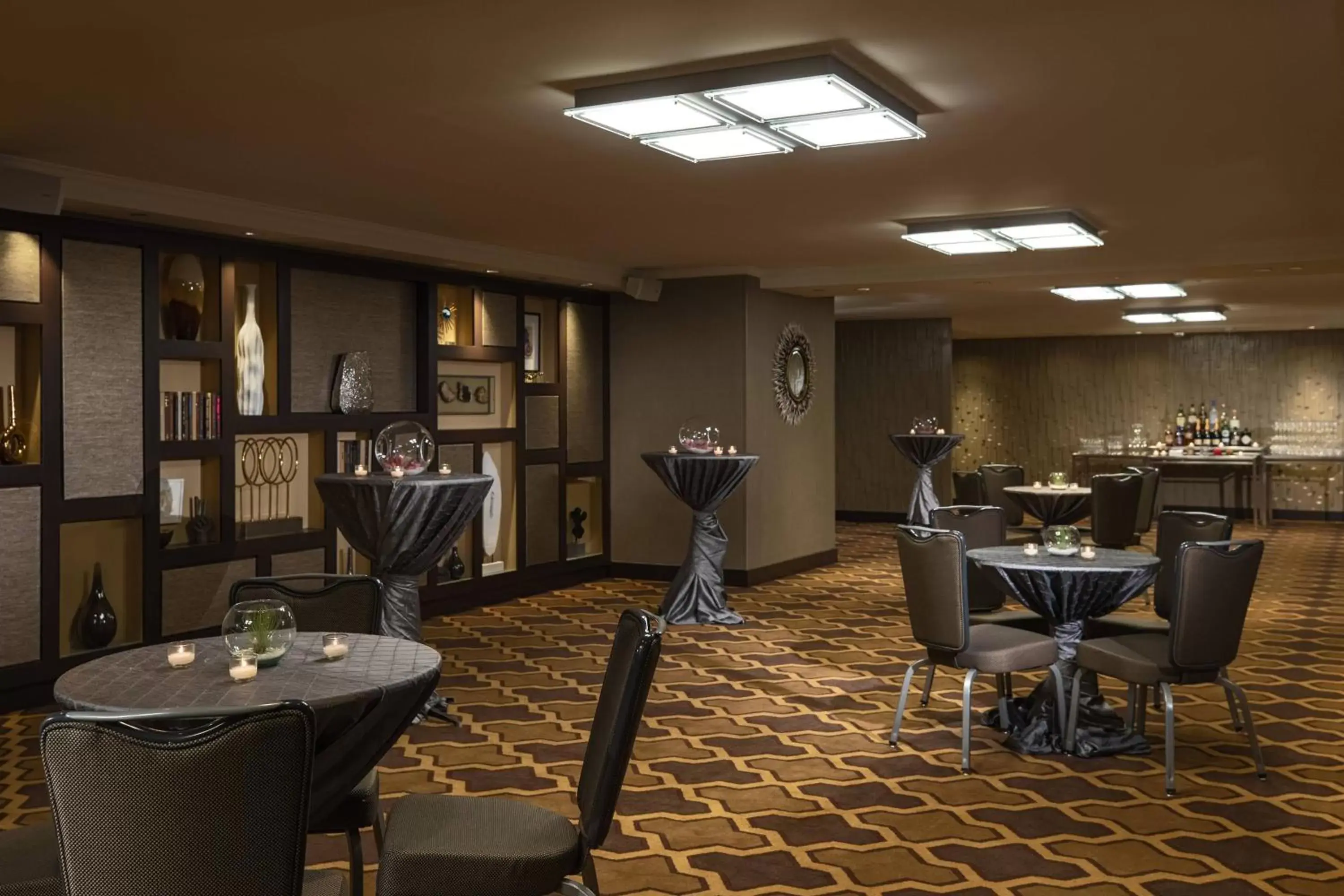 Meeting/conference room, Restaurant/Places to Eat in Renaissance Washington DC Downtown Hotel