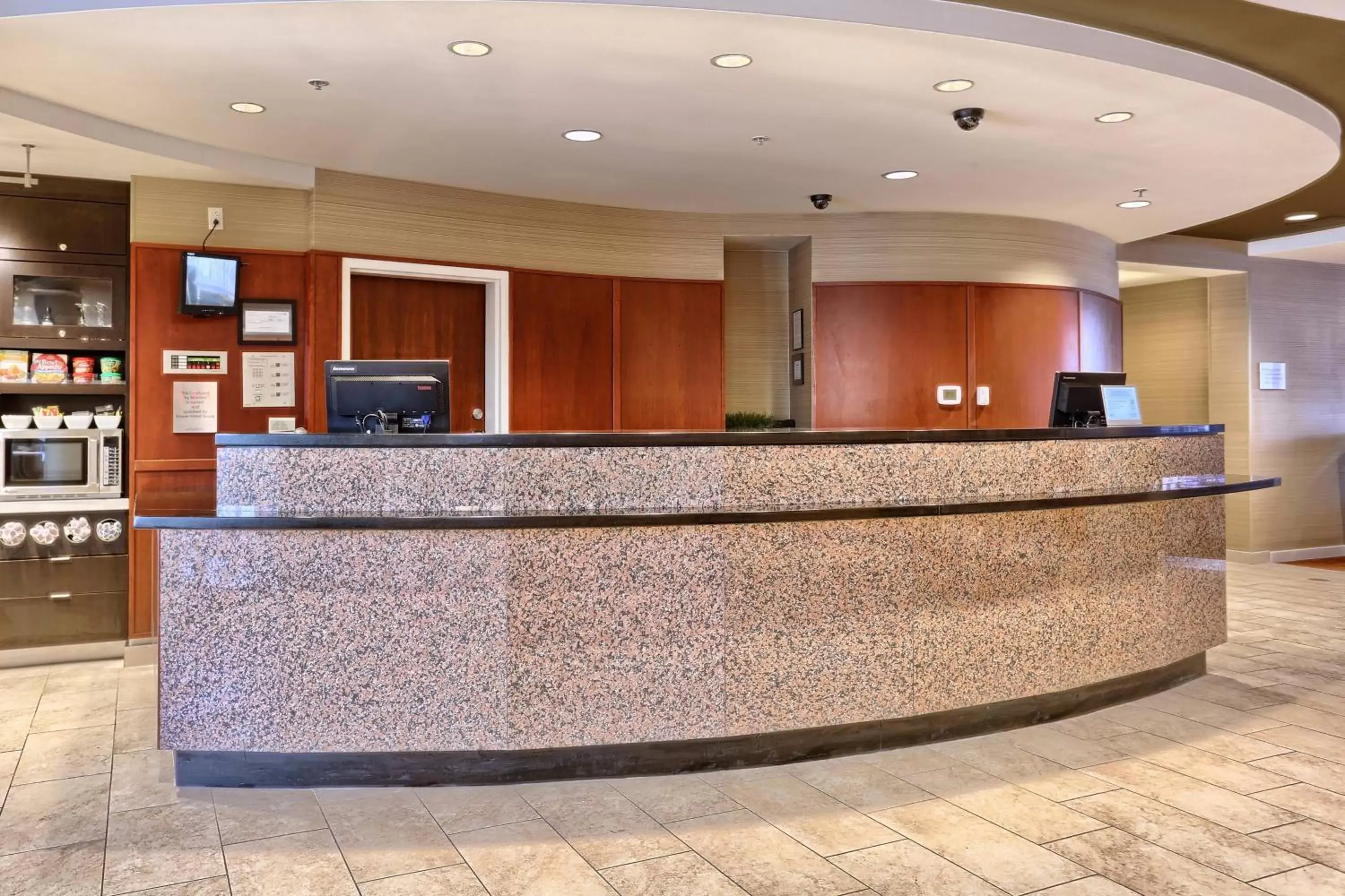 Lobby or reception, Lobby/Reception in Courtyard by Marriott Harrisburg West/Mechanicsburg