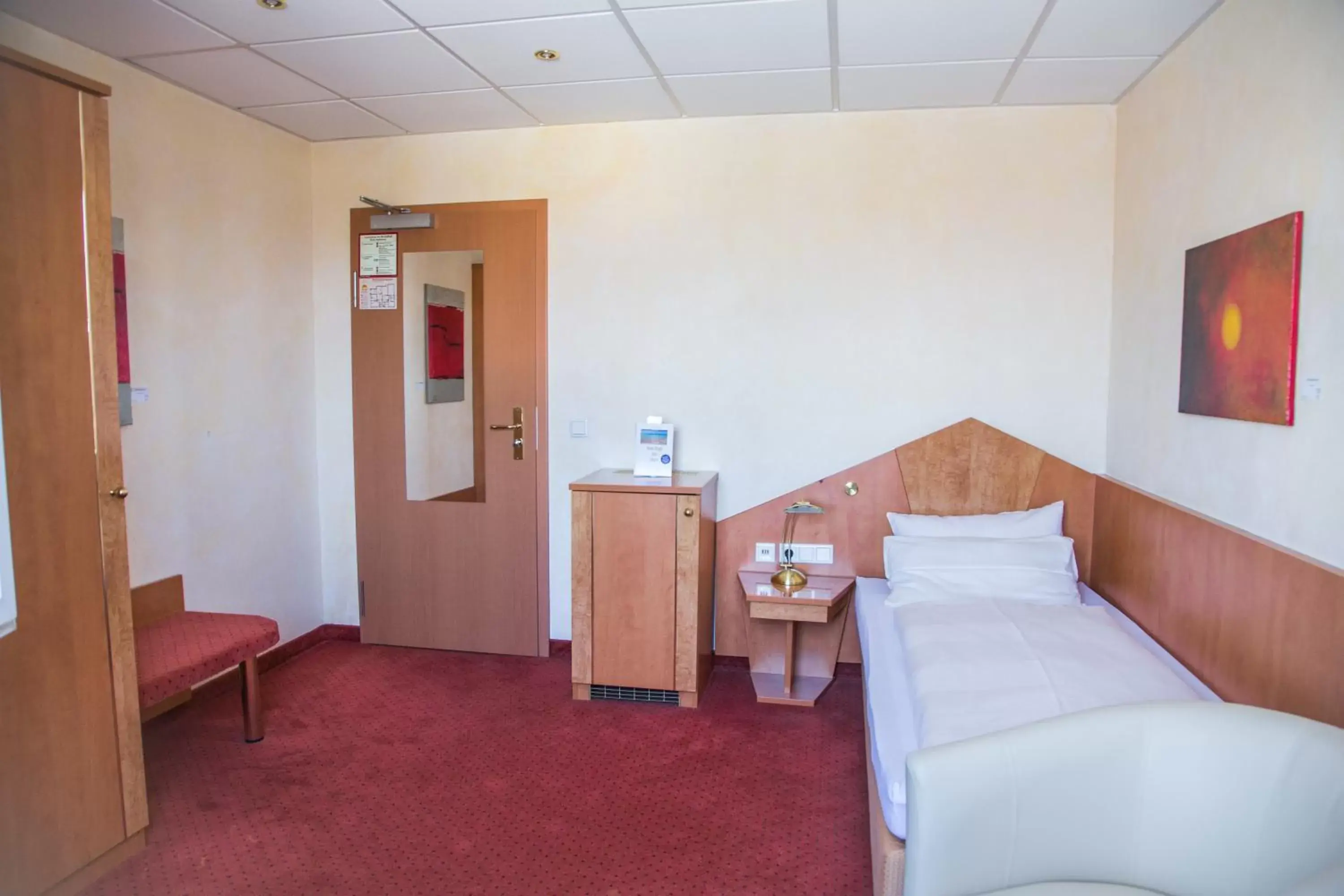 Bedroom, Bed in Hotel Heide Residenz