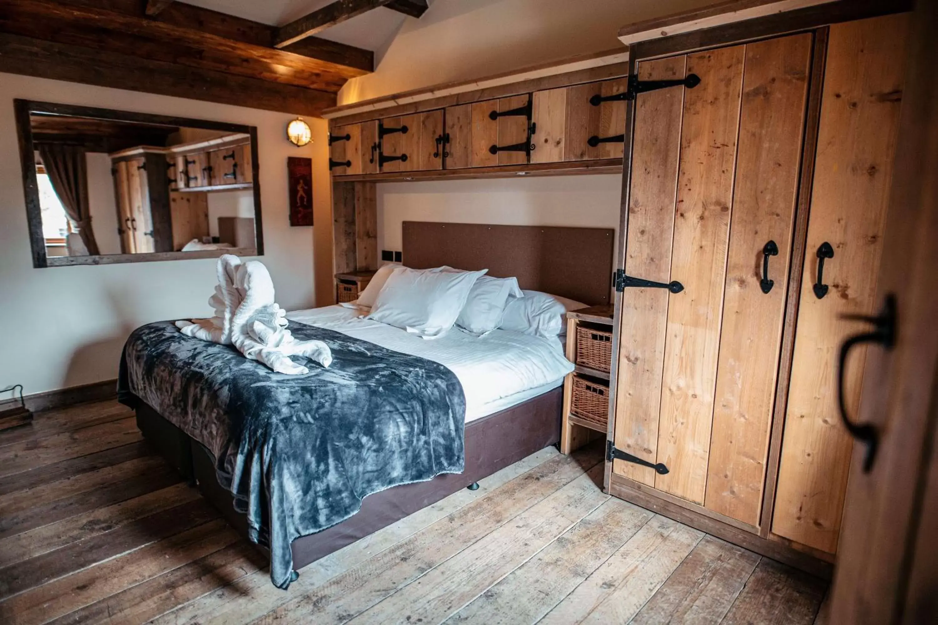 Bedroom, Bed in South Causey Inn