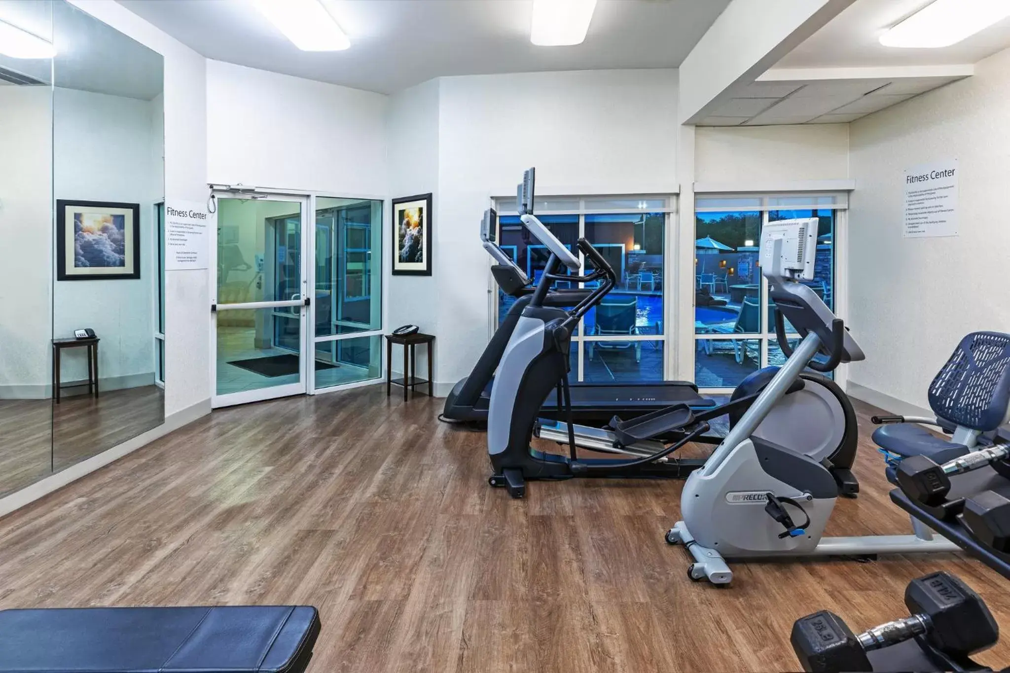 Spa and wellness centre/facilities, Fitness Center/Facilities in Holiday Inn Express Houston Space Center-Clear Lake, an IHG Hotel