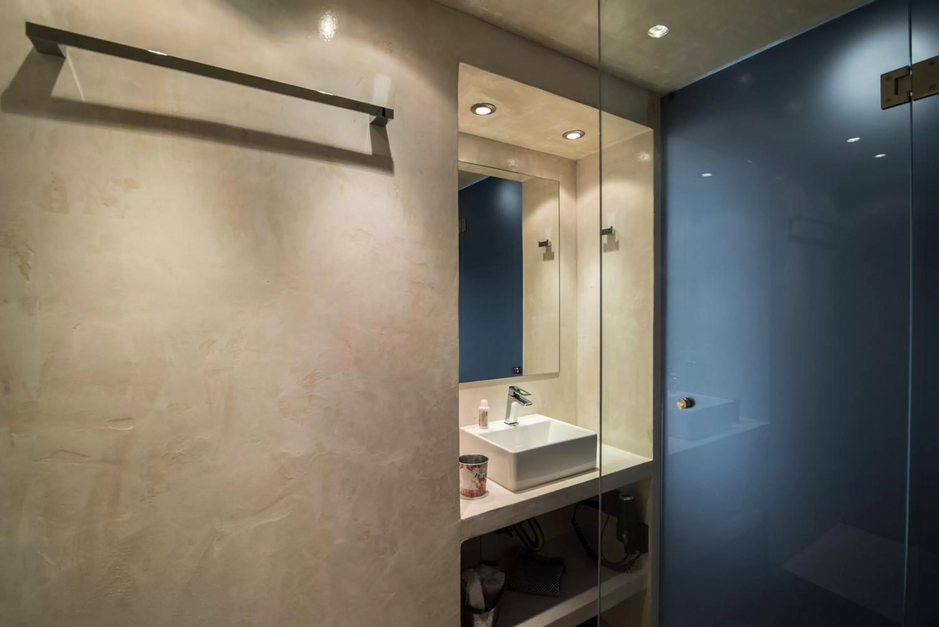 Bathroom in AthinA STREETAPARTMENTS