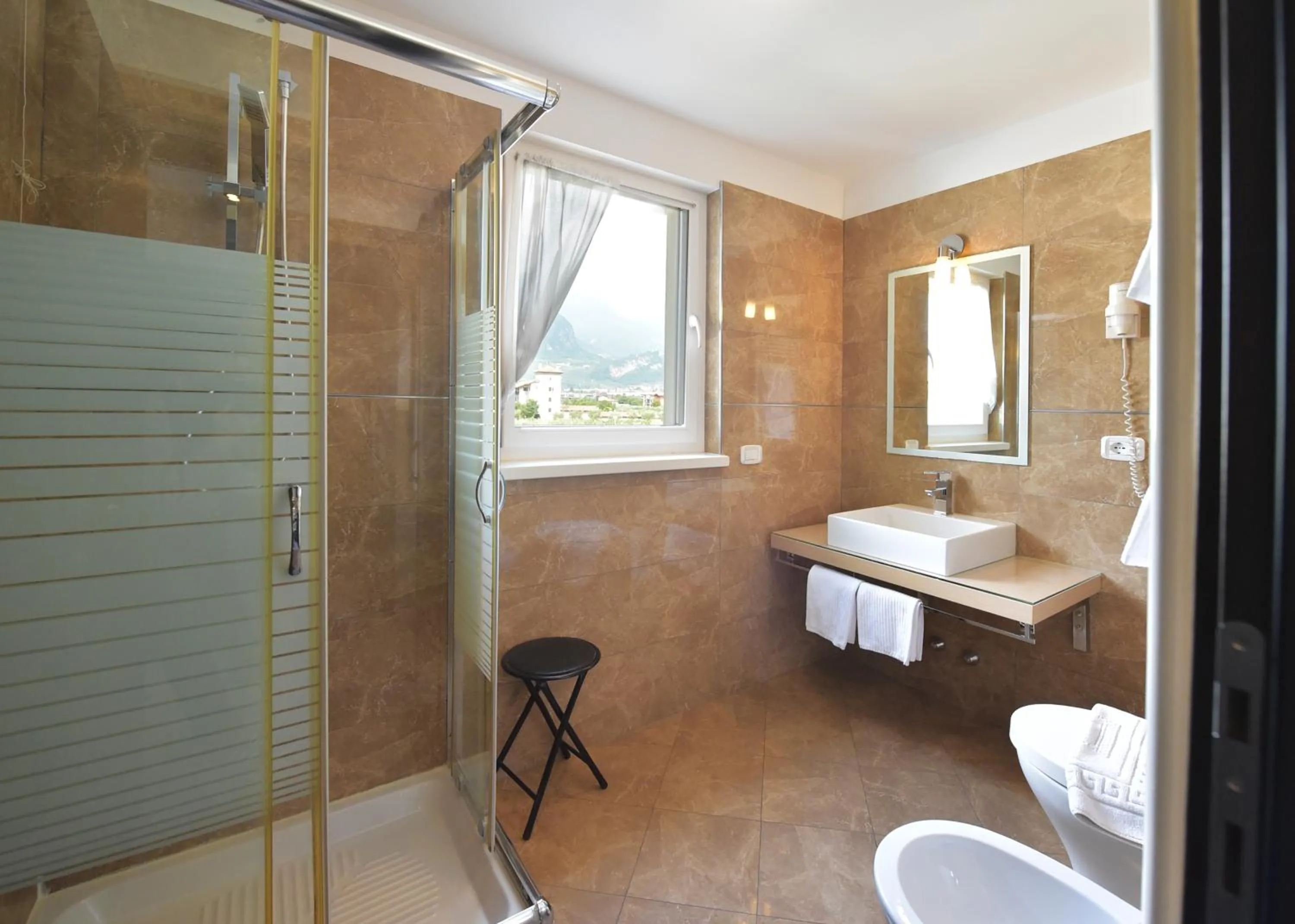 Shower in Ecohotel Primavera