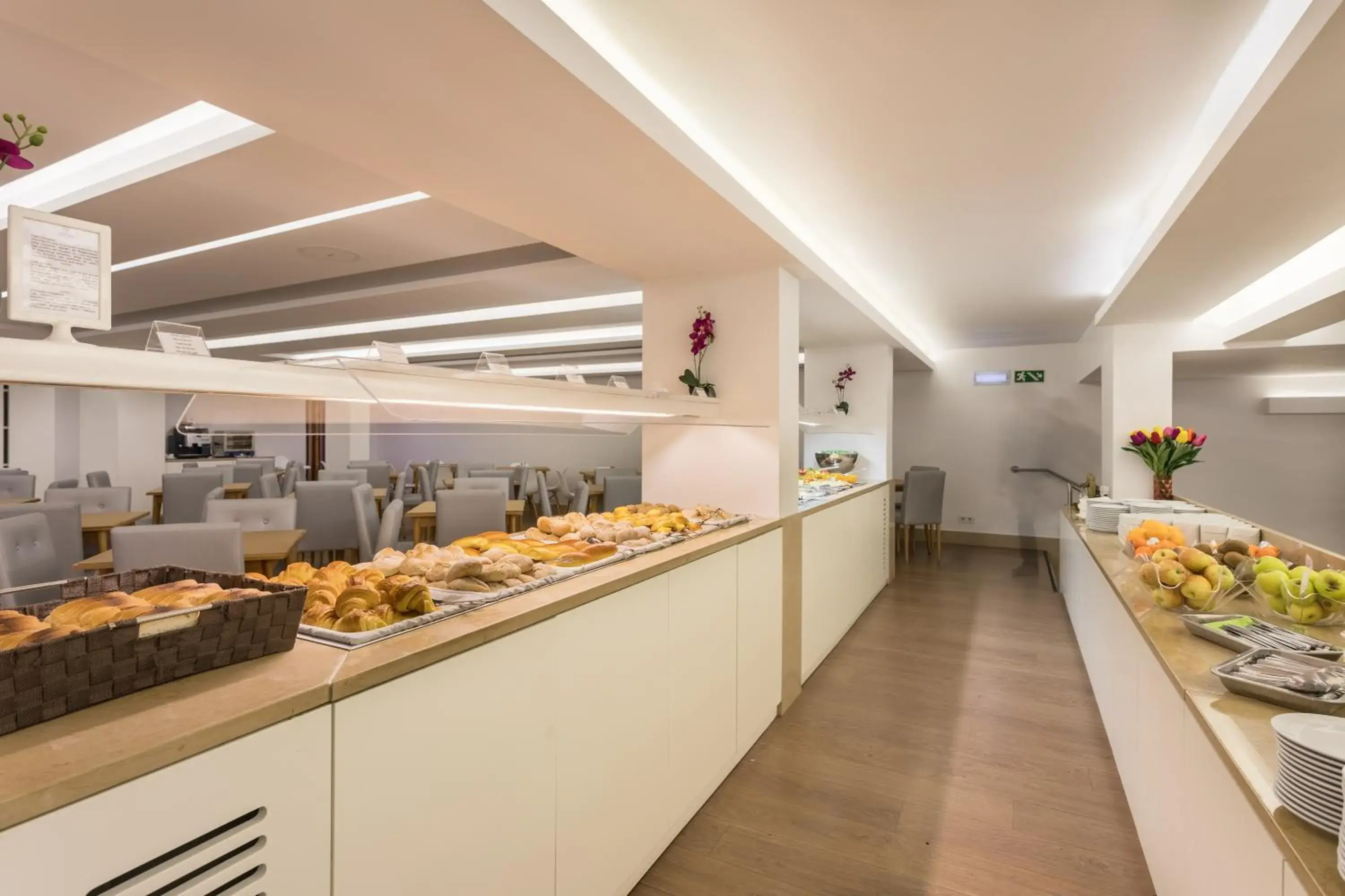 Restaurant/places to eat in Hotel Londres Estoril / Cascais Restaurant/places to eat in Hotel Londres Estoril / Cascais