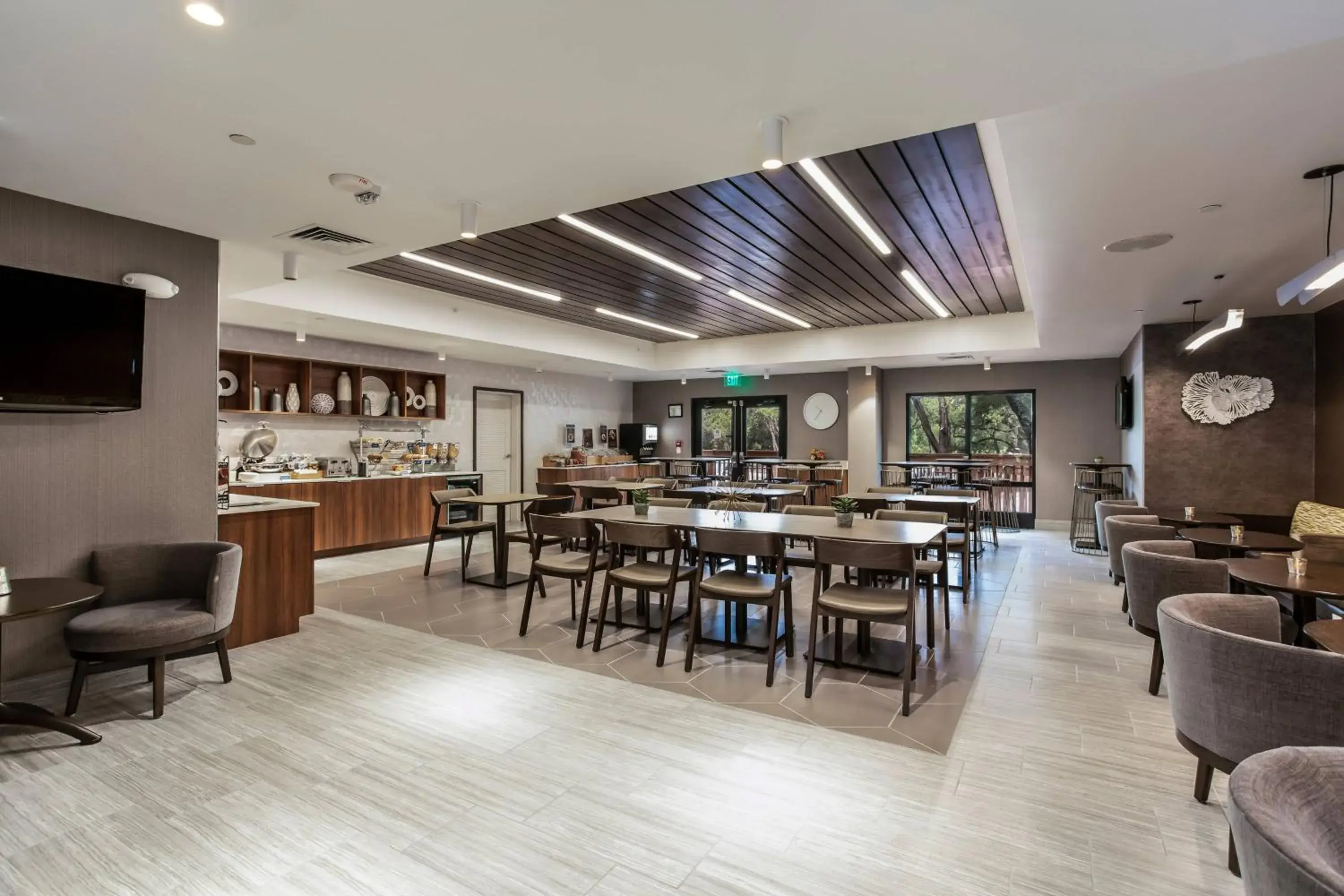 Breakfast, Restaurant/Places to Eat in SpringHill Suites by Marriott Austin The Domain Area