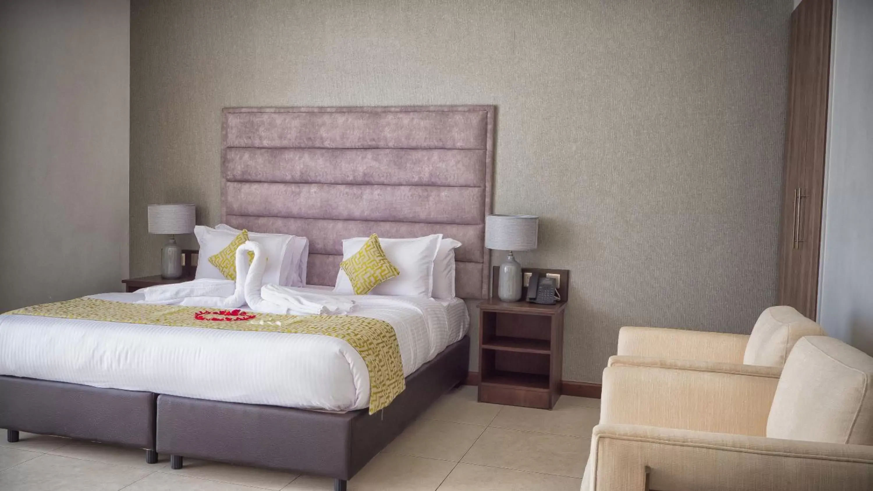 Bed in Best Western Kisumu Hotel