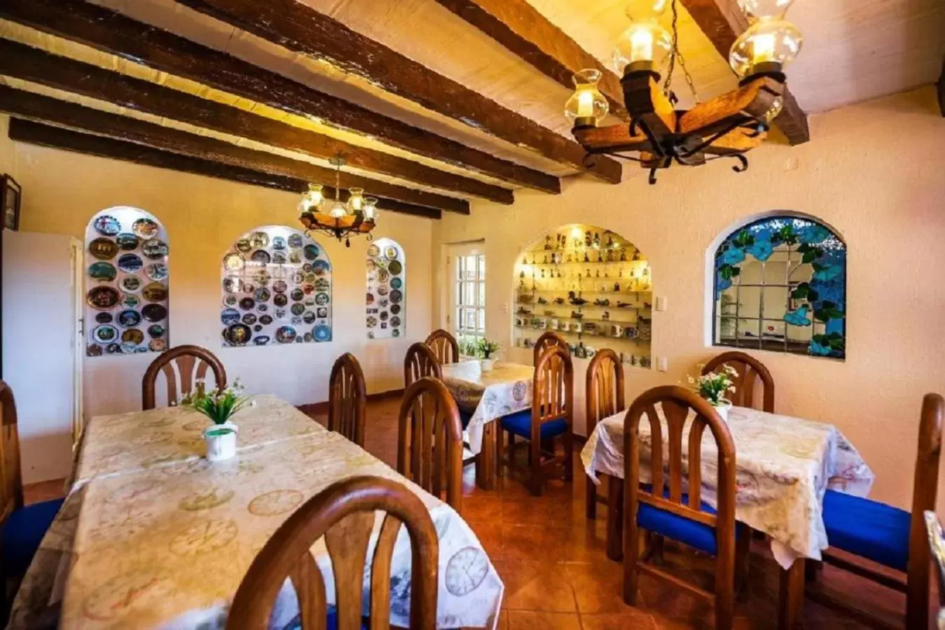 Restaurant/Places to Eat in Hotel Casa Don Tito