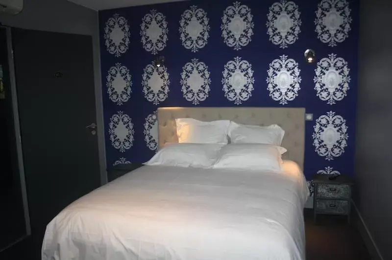 Bed in Hôtel 19'Cent