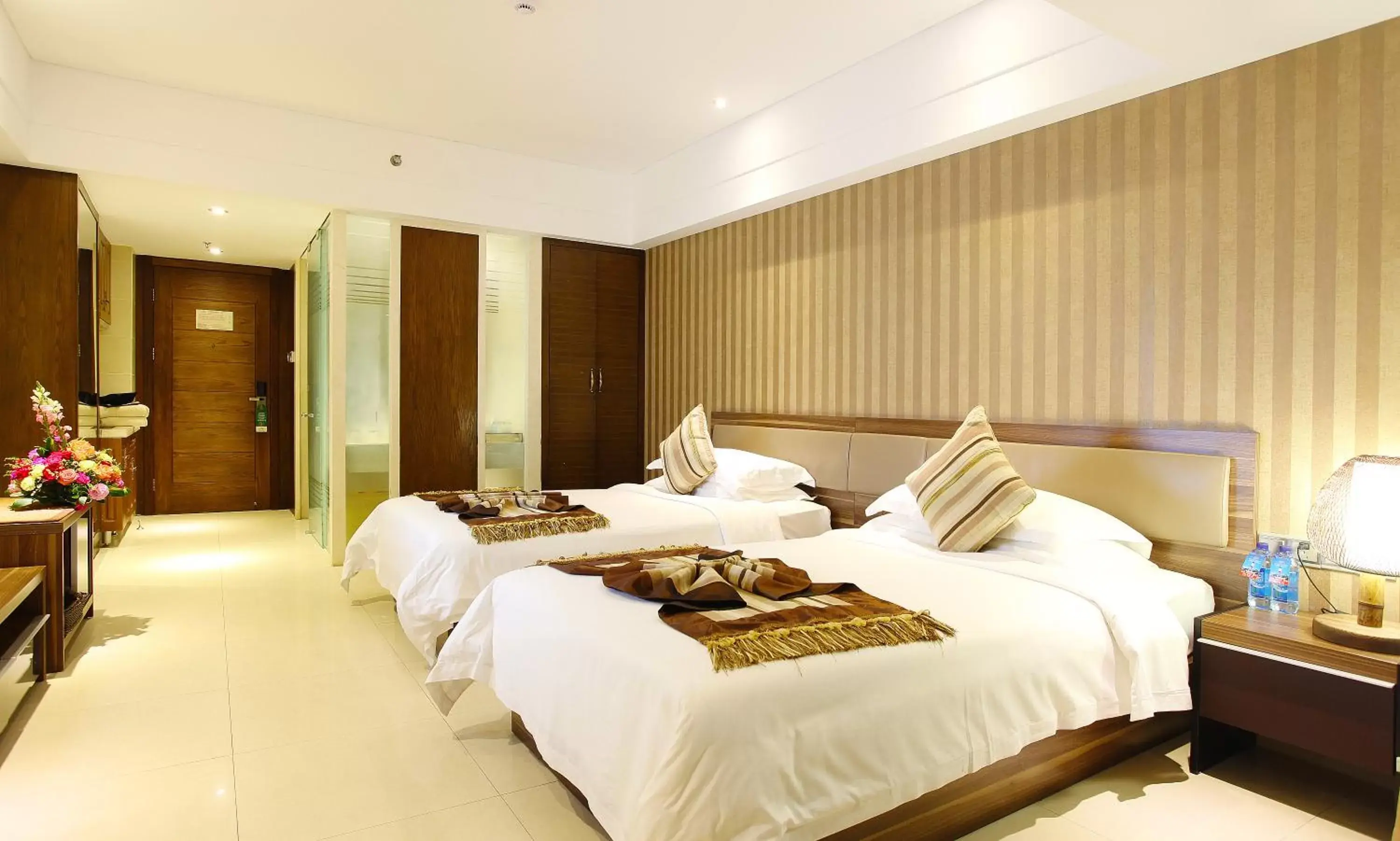 Bed in Barry Boutique Hotel Sanya