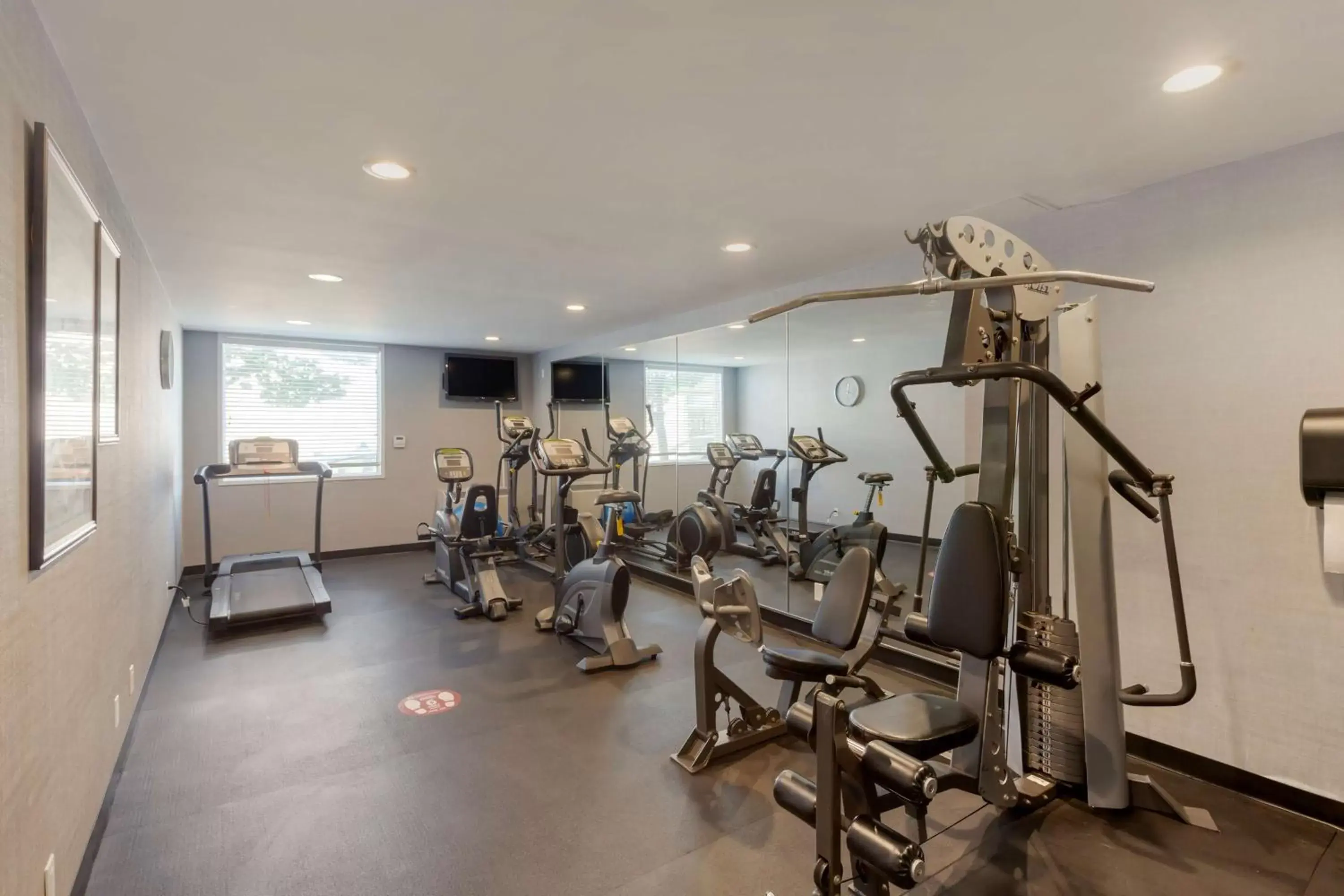 Spa and wellness centre/facilities, Fitness Center/Facilities in Best Western Plus Toronto Airport Hotel