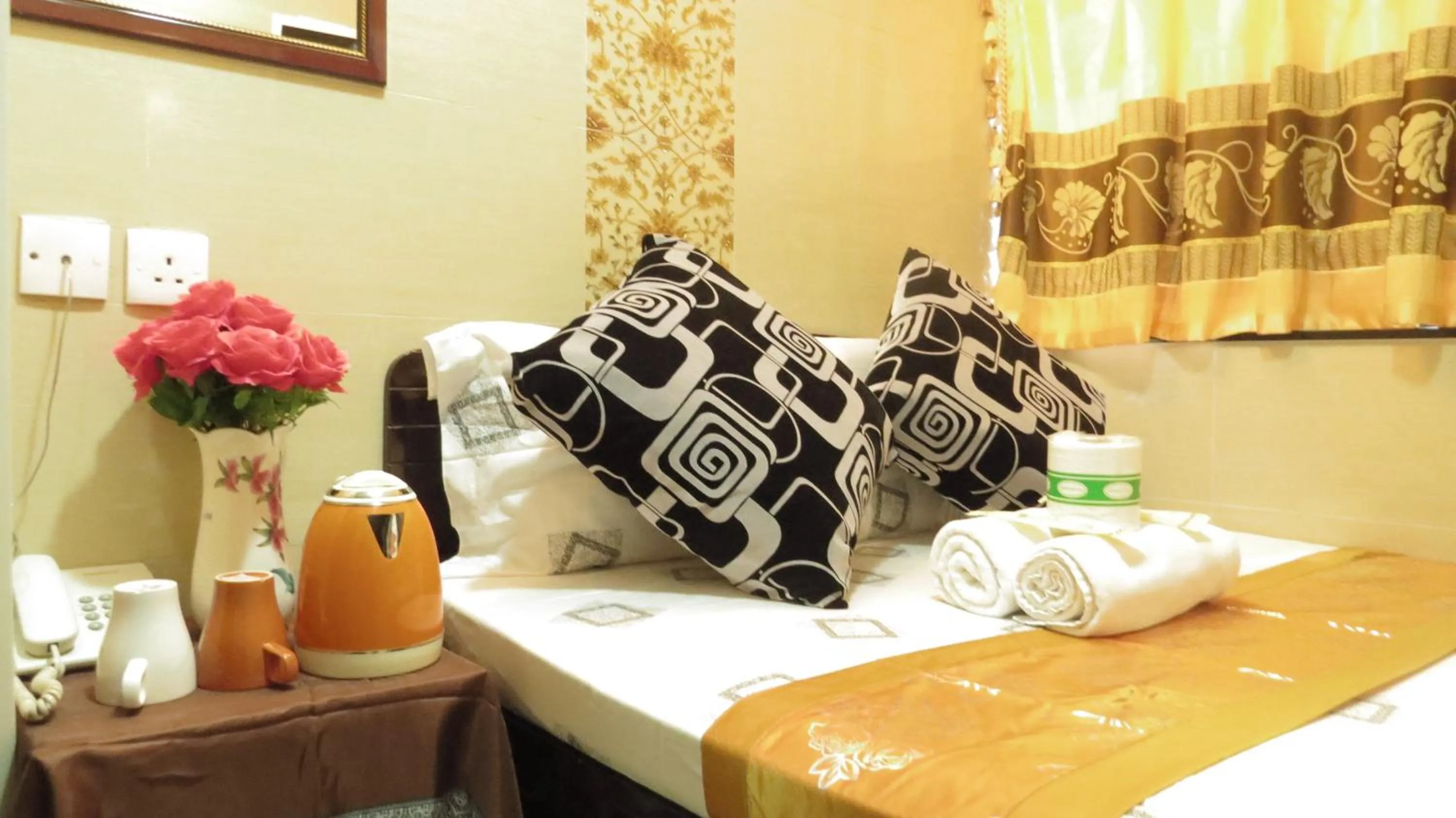 Bed in Days Hostel Block D 24 HOUR RECEPTION BLOCK D 10TH FLOOR