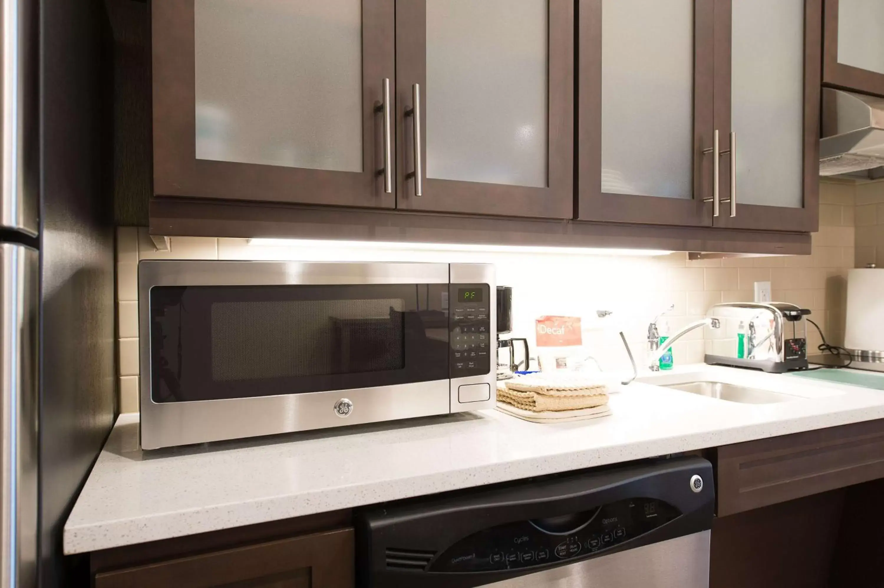 Kitchen or kitchenette, Kitchen/Kitchenette in Homewood Suites by Hilton Concord