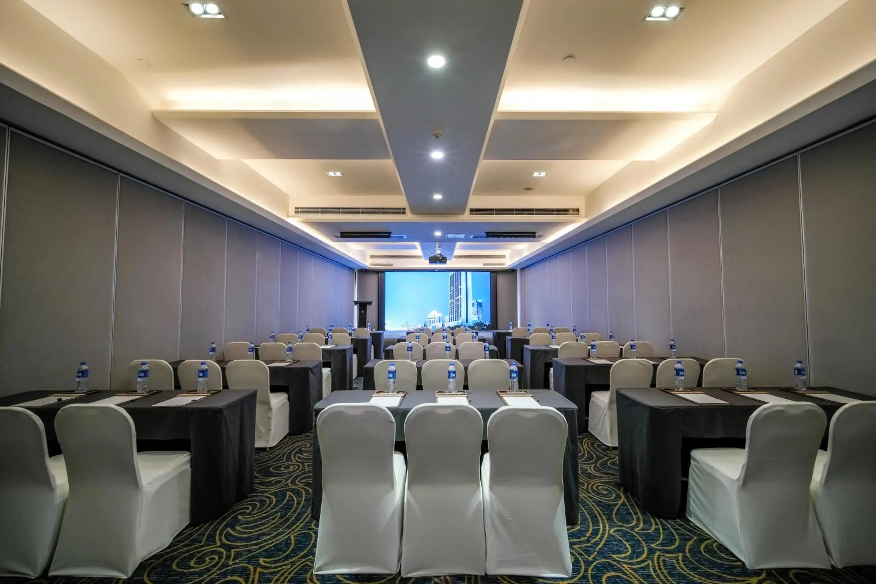 Meeting/conference room in Grand Skylight Hotel Shenzhen (Huaqiang NorthBusiness Zone)