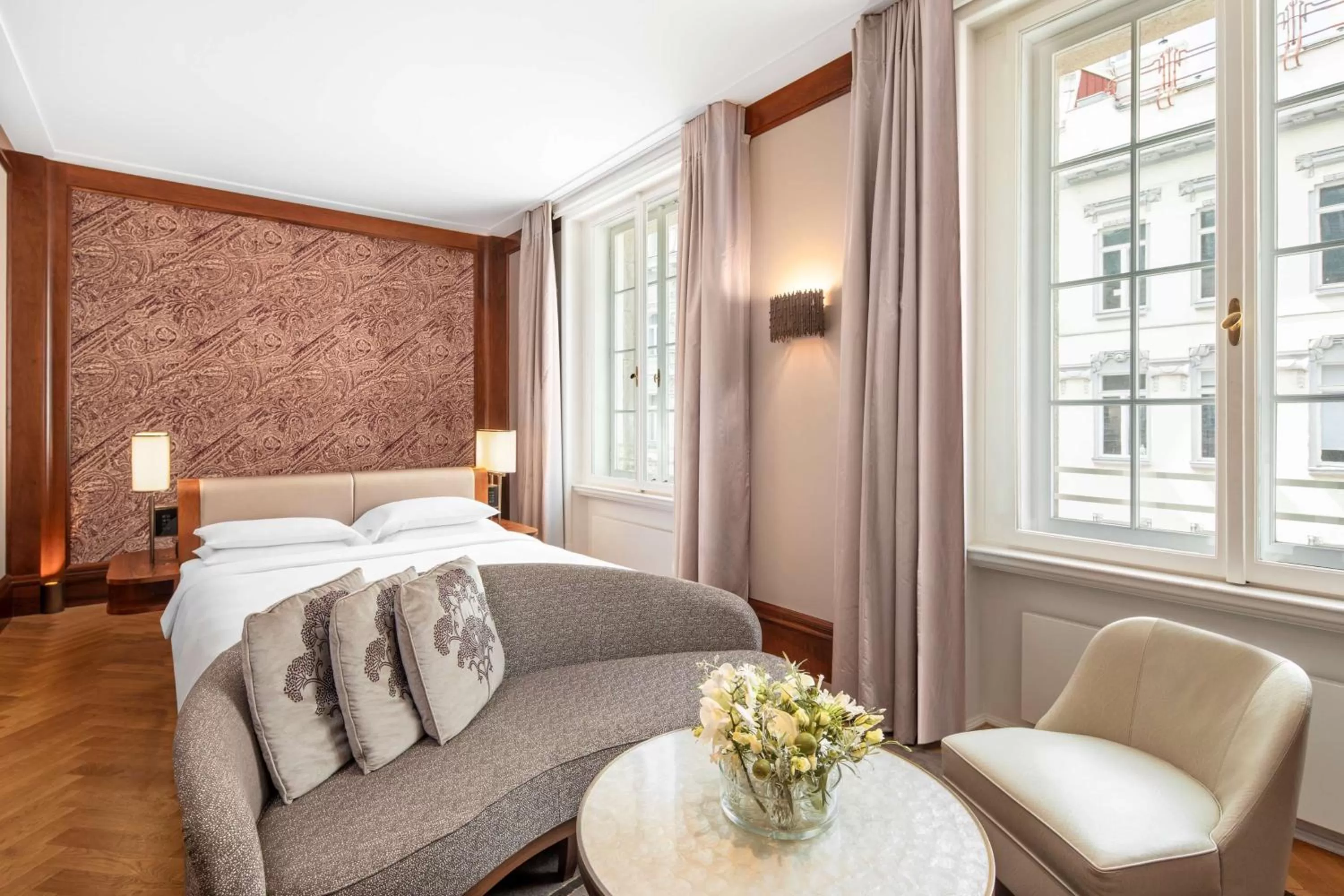 Photo of the whole room, Bed in Park Hyatt Vienna