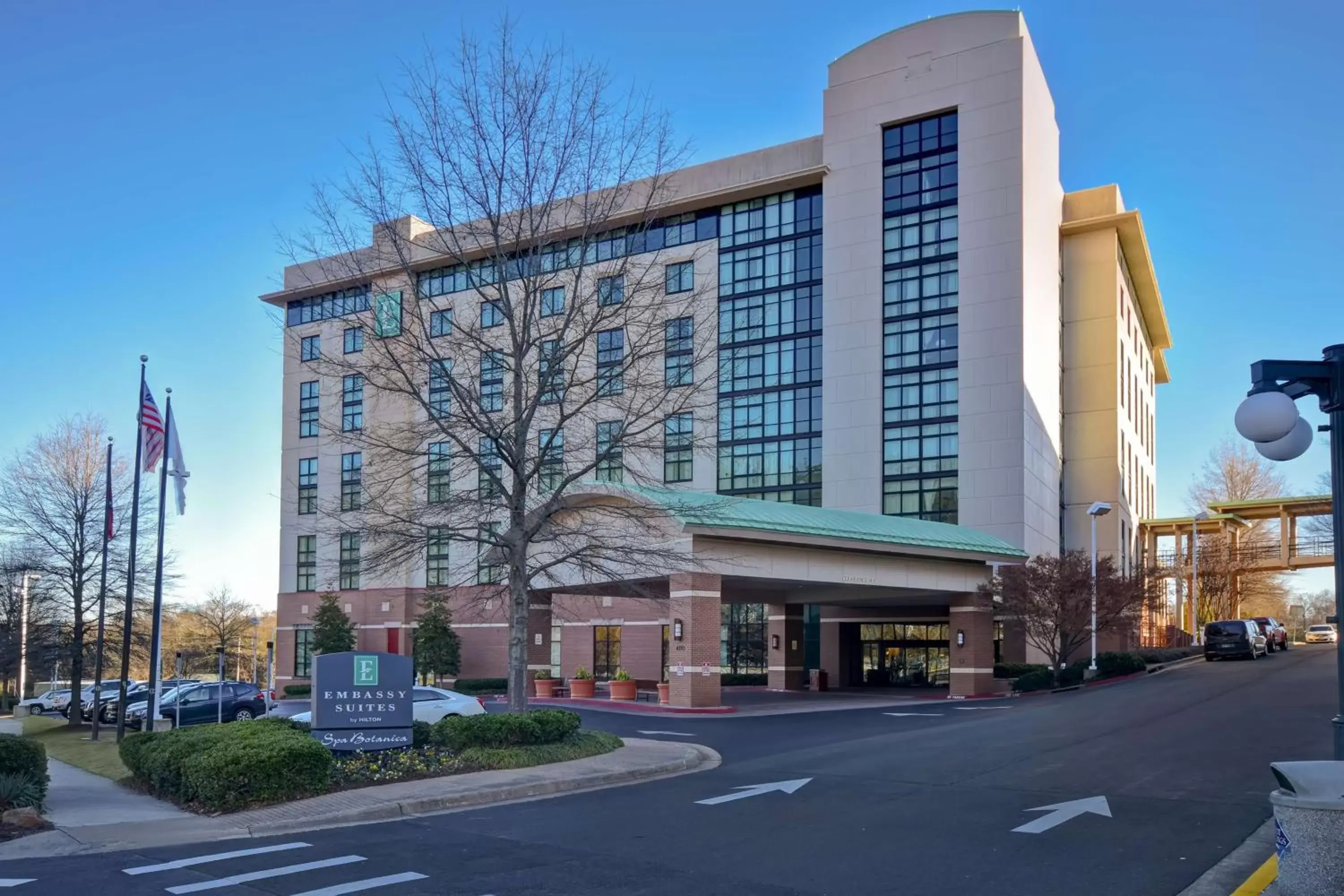 Property Building in Embassy Suites Hot Springs - Hotel & Spa