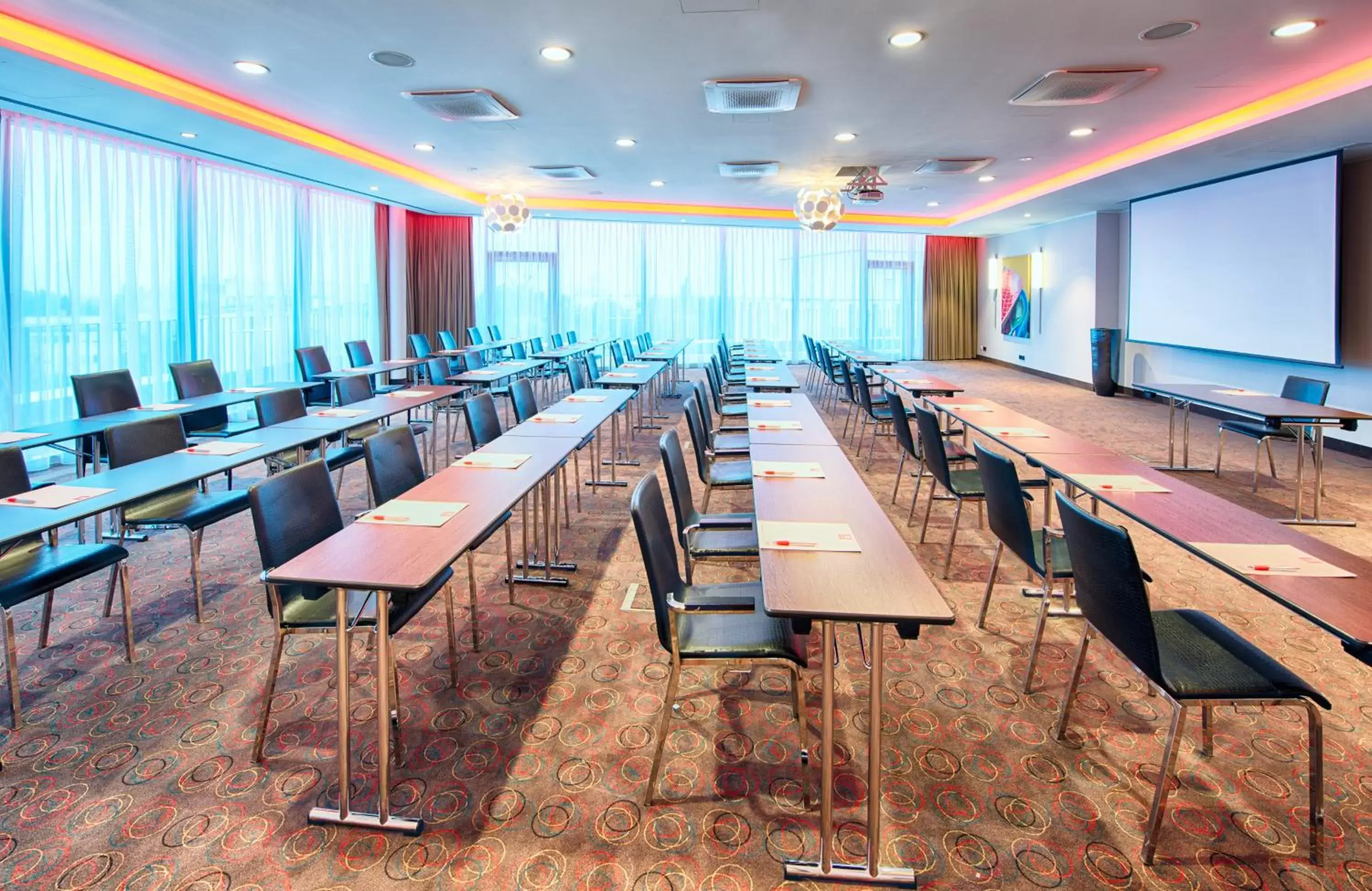 Meeting/conference room in Leonardo Hotel Munich City South