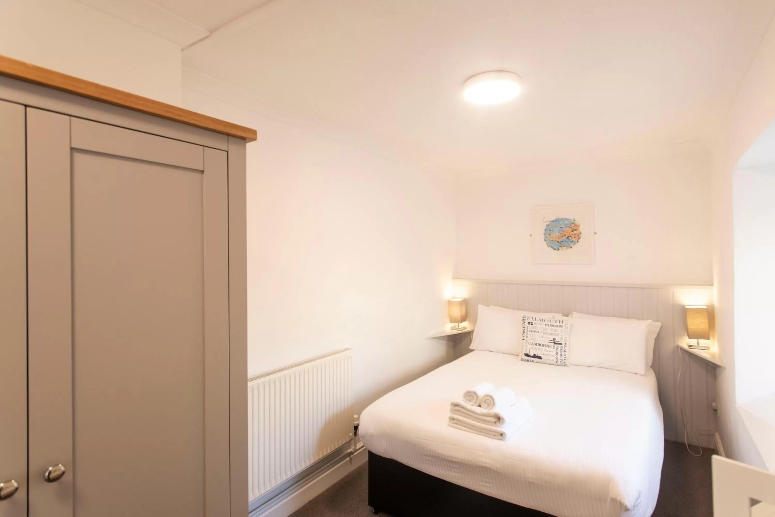 Bedroom, Bed in Tregenna Castle Resort