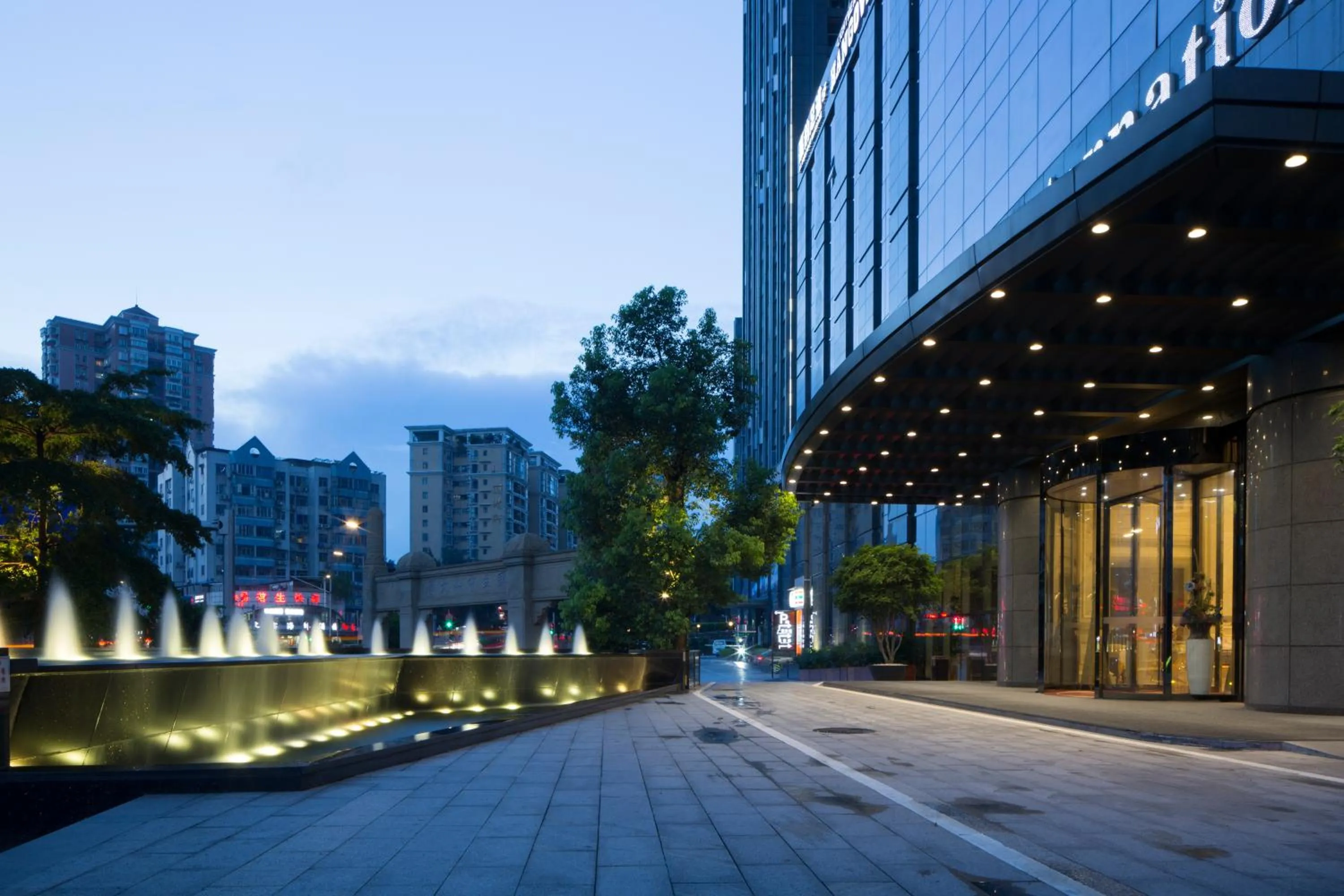 Honder International Hotel - Free shuttle bus between hotel and exhibition center during Canton Fair period