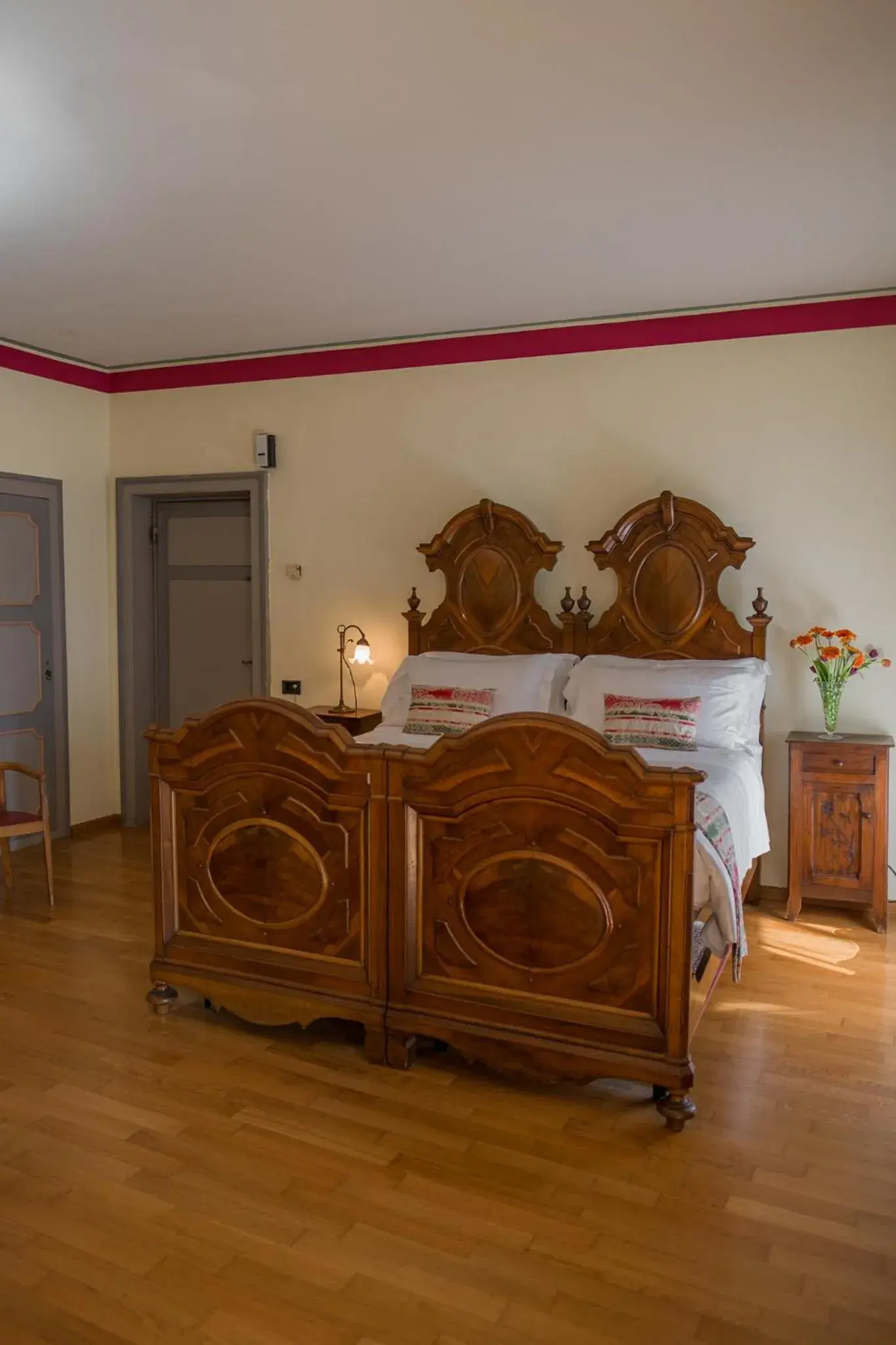 Bed in Albergo Real Castello