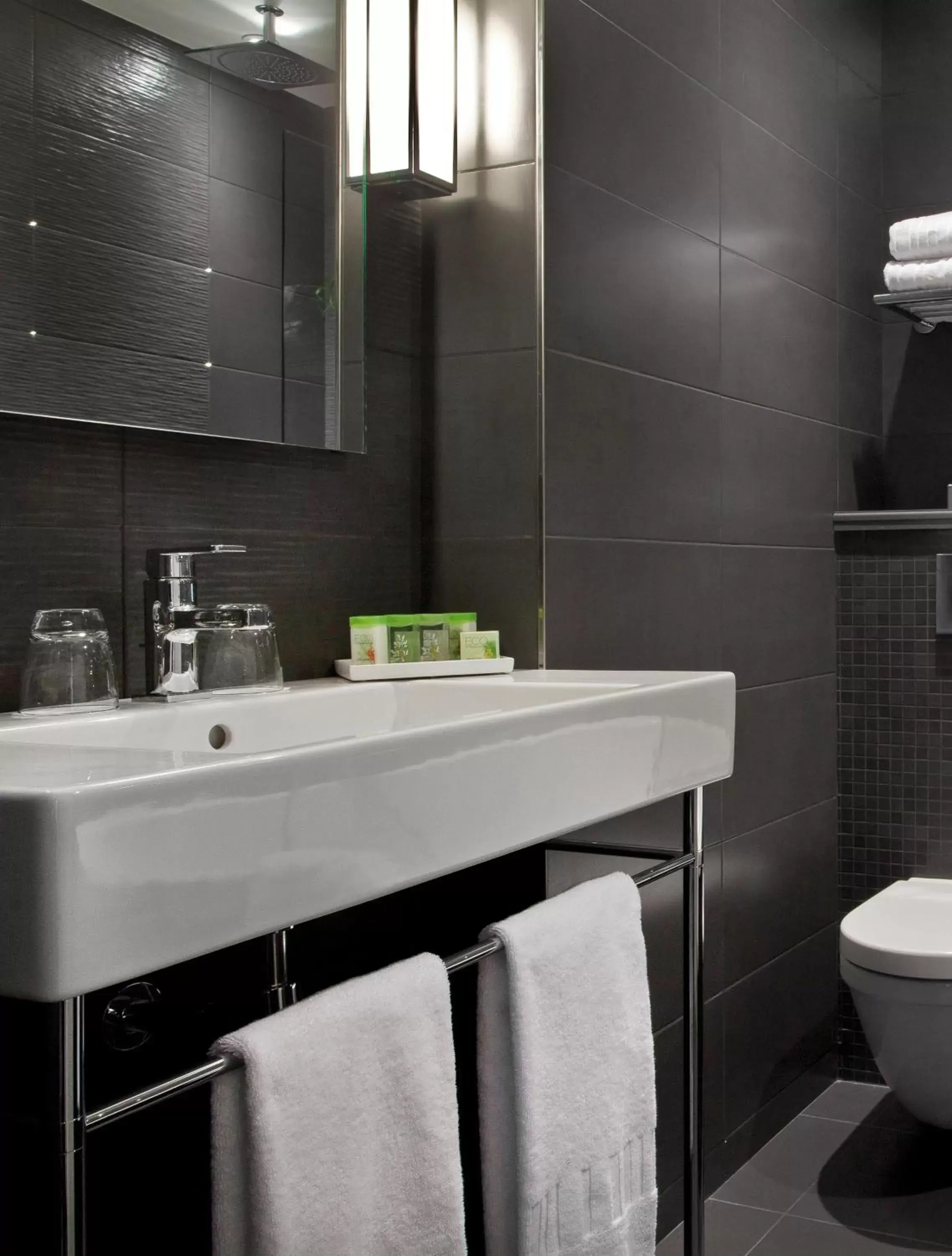 Bathroom in Le Grey Hotel