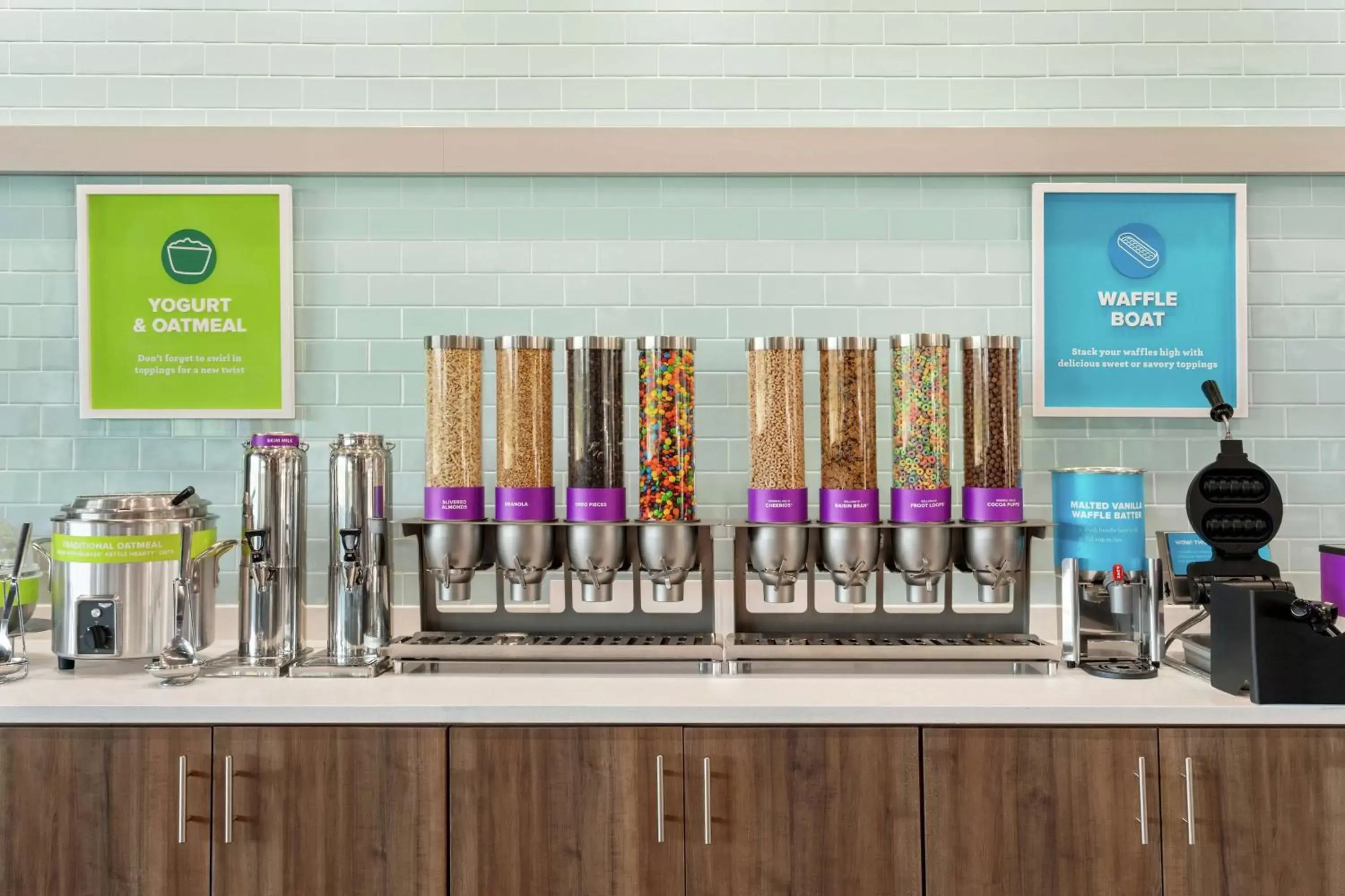 Food and drinks in Tru By Hilton Florence I-95 Food and drinks in Tru By Hilton Florence I-95