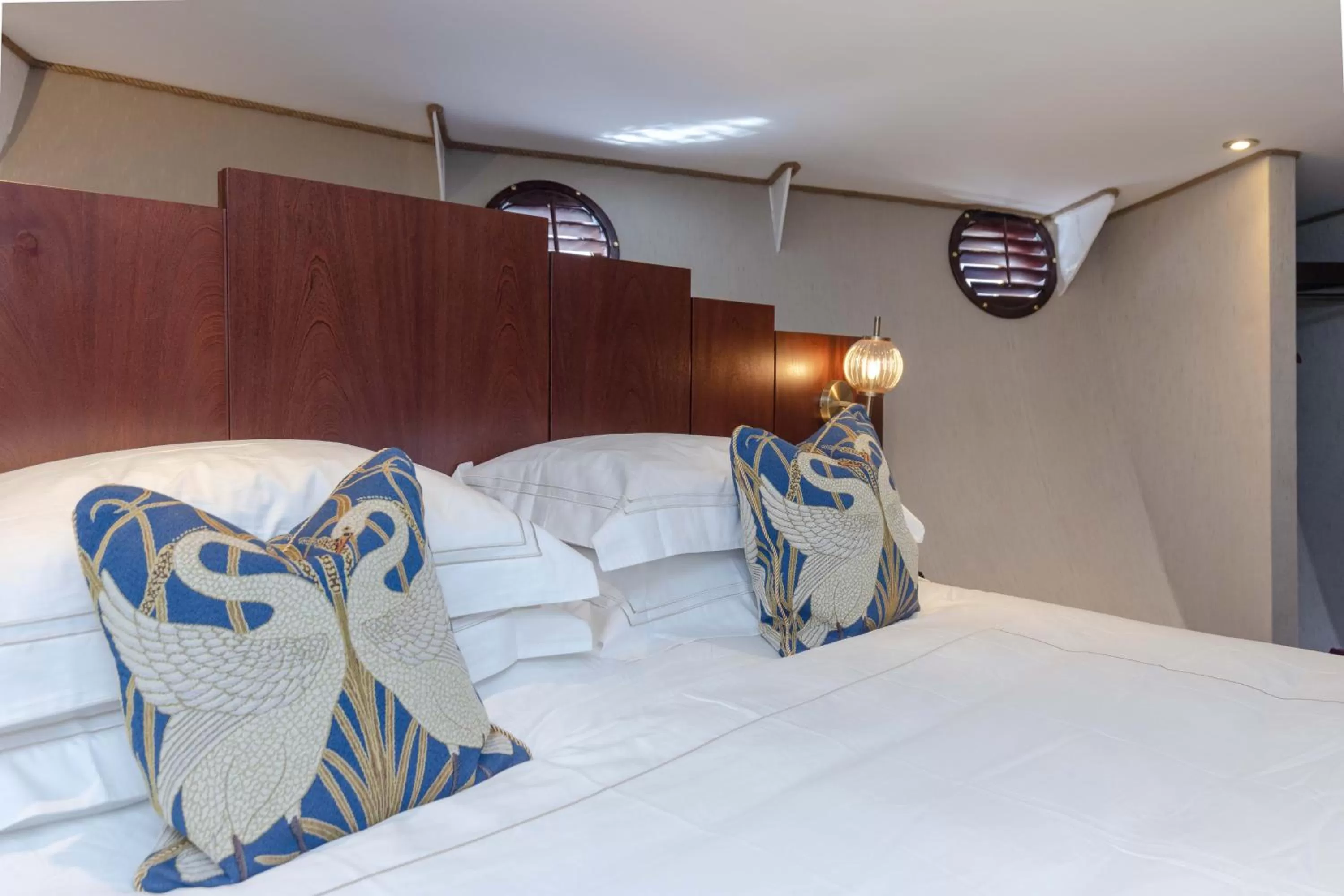 Bed in Ocean Mist Leith