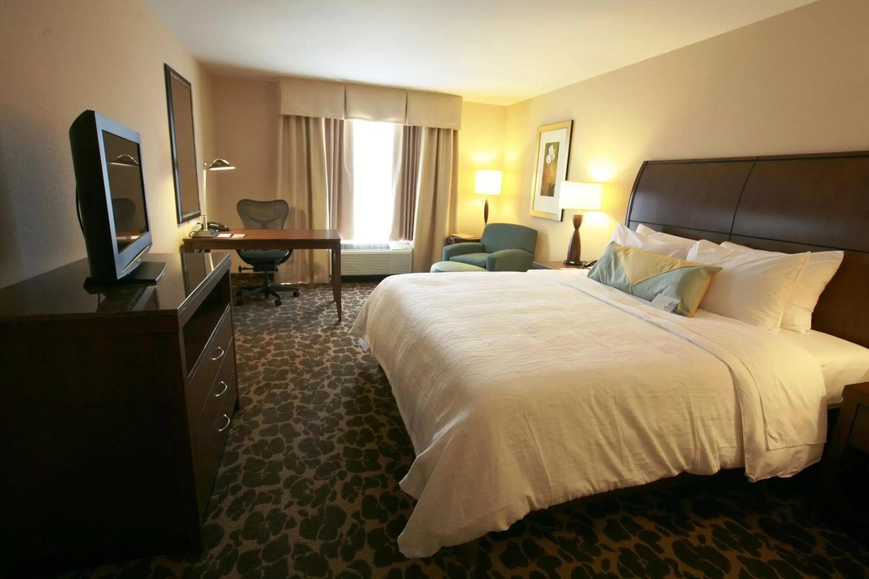 Bedroom, Bed in Hilton Garden Inn Charlotte/Concord
