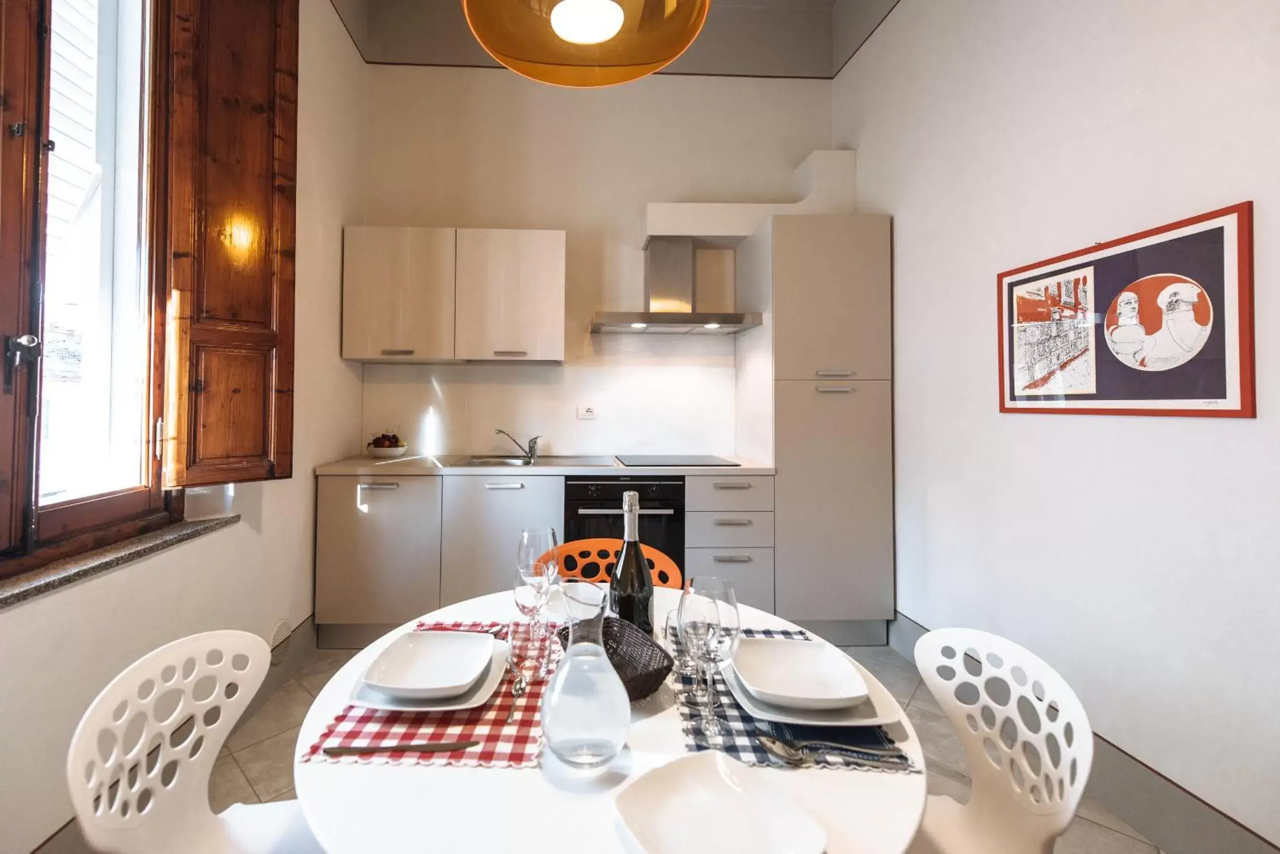 Kitchen or kitchenette, Dining Area in Residenza Cavour