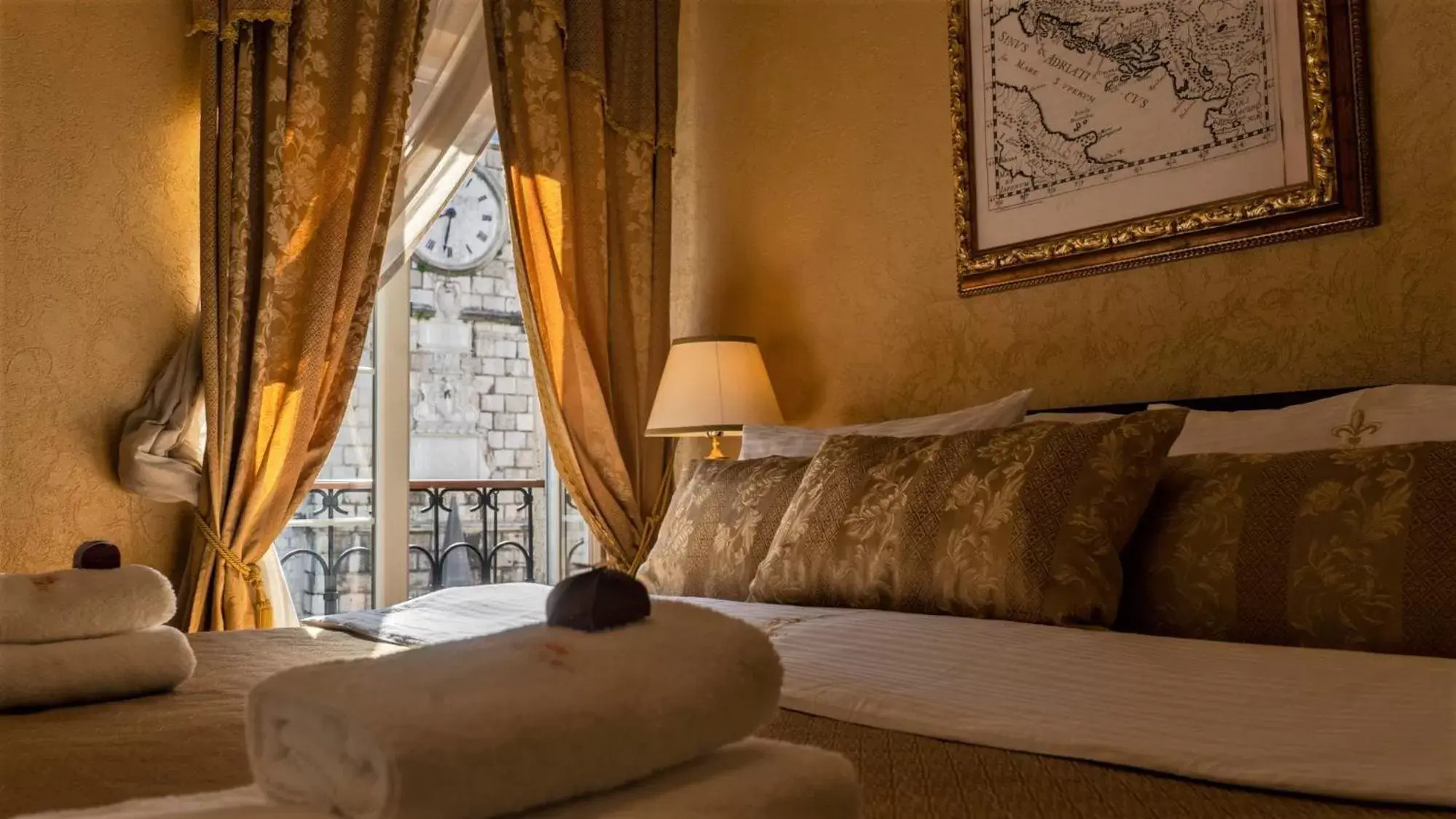 Bed in Historic Boutique Hotel Cattaro