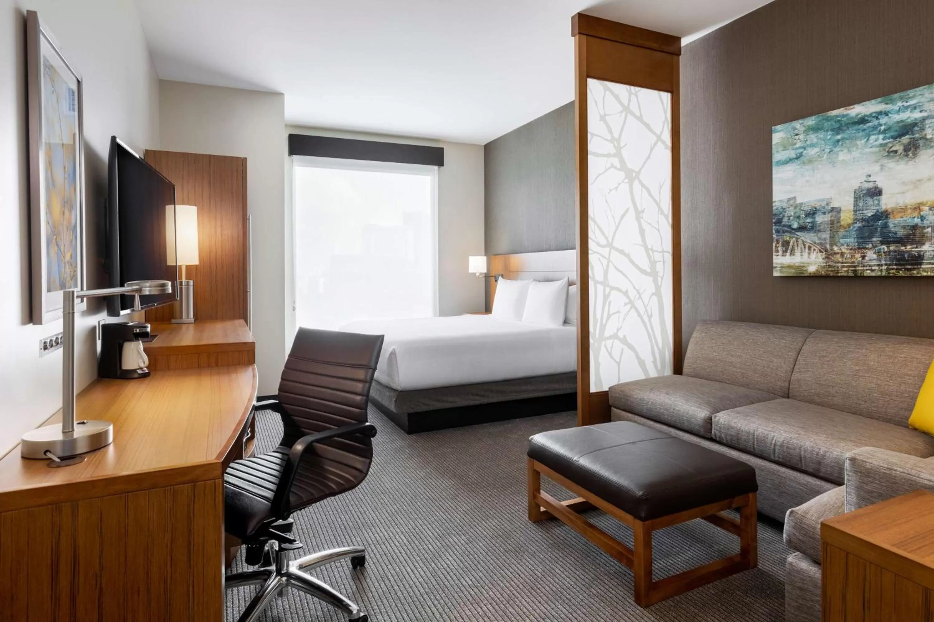 Photo of the whole room, Bed in Hyatt Place Atlanta Centennial Park