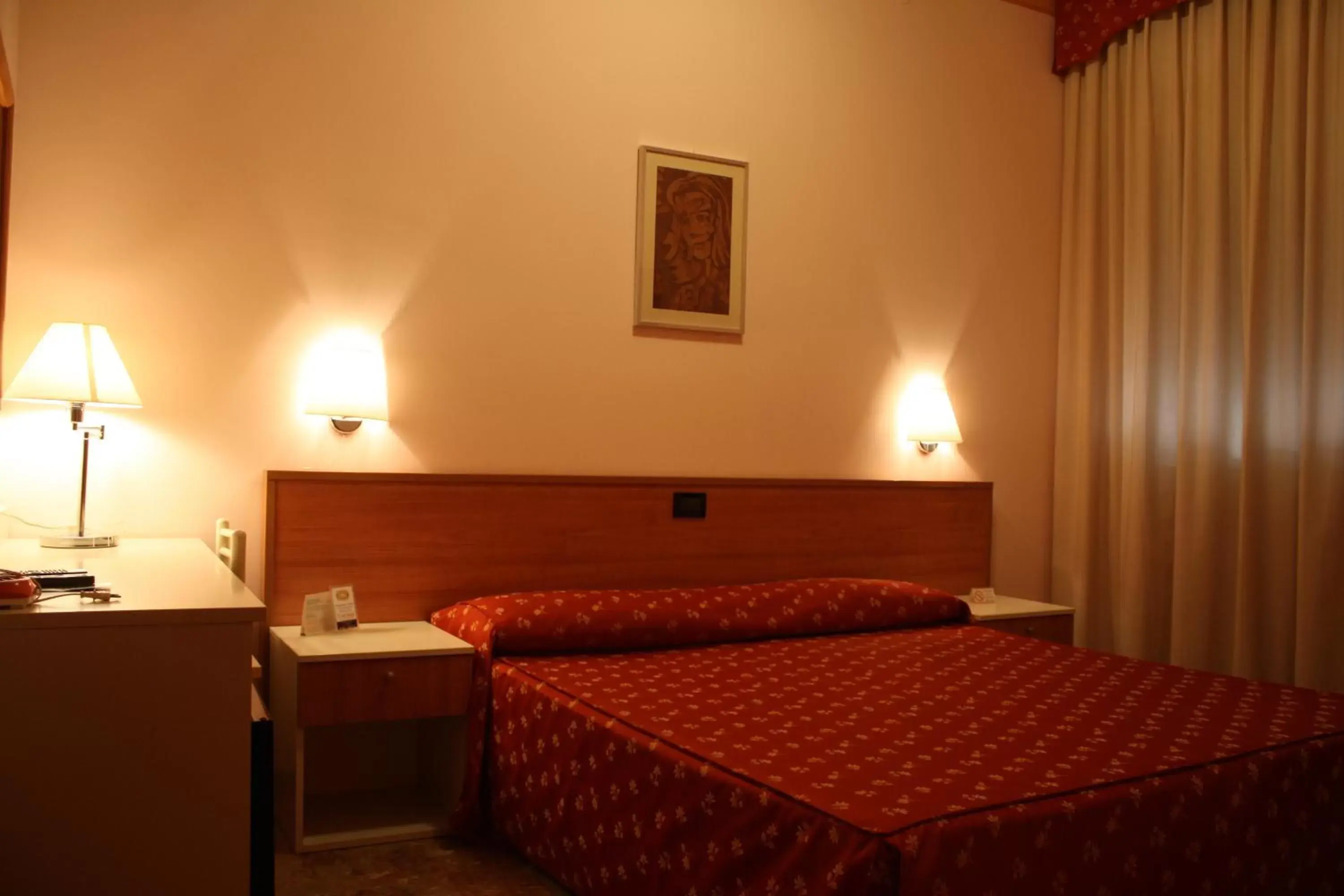 Bedroom, Bed in Hotel Delle Rose