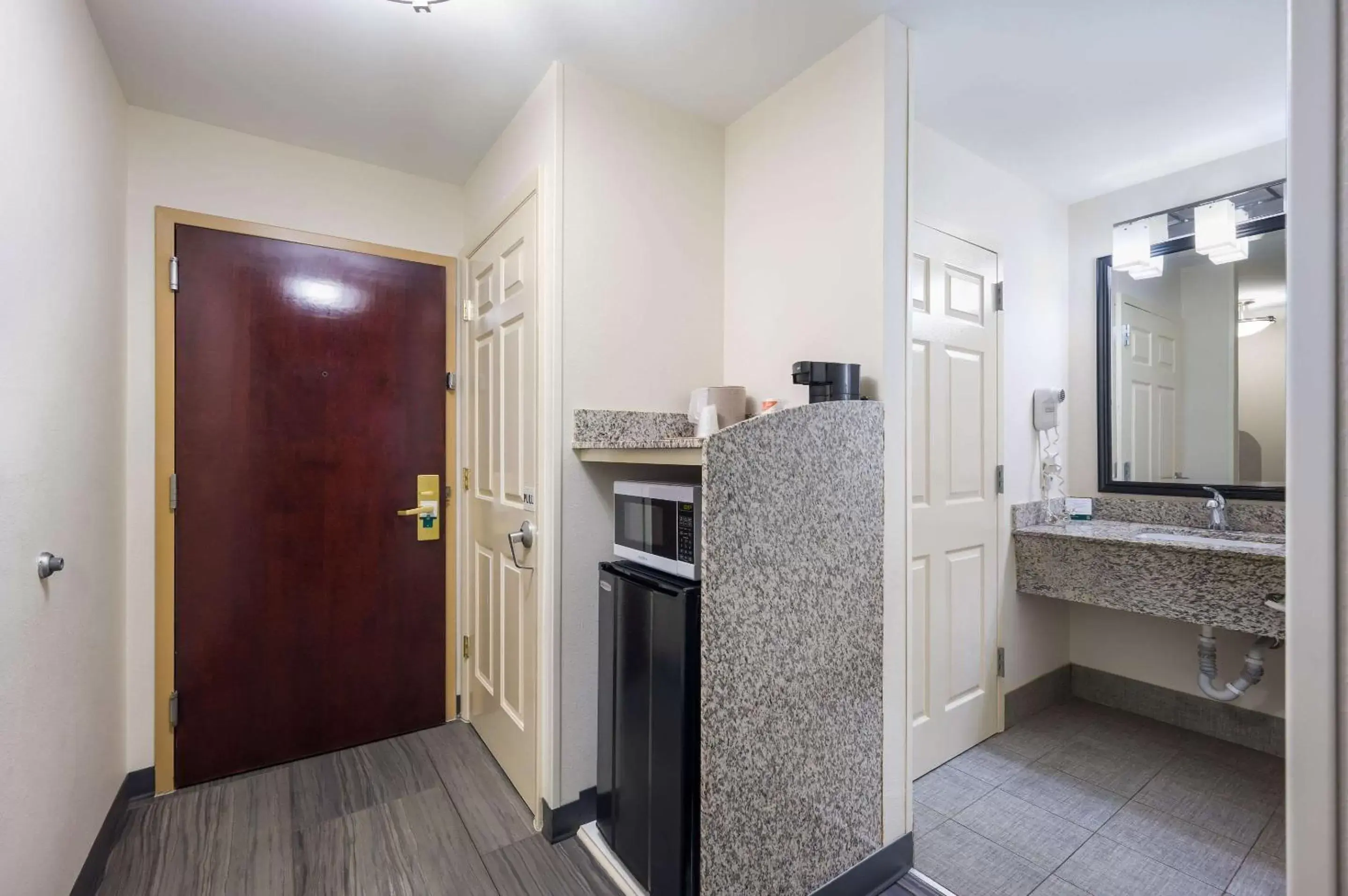 Bathroom in Quality Inn & Suites Huntsville Research Park Area